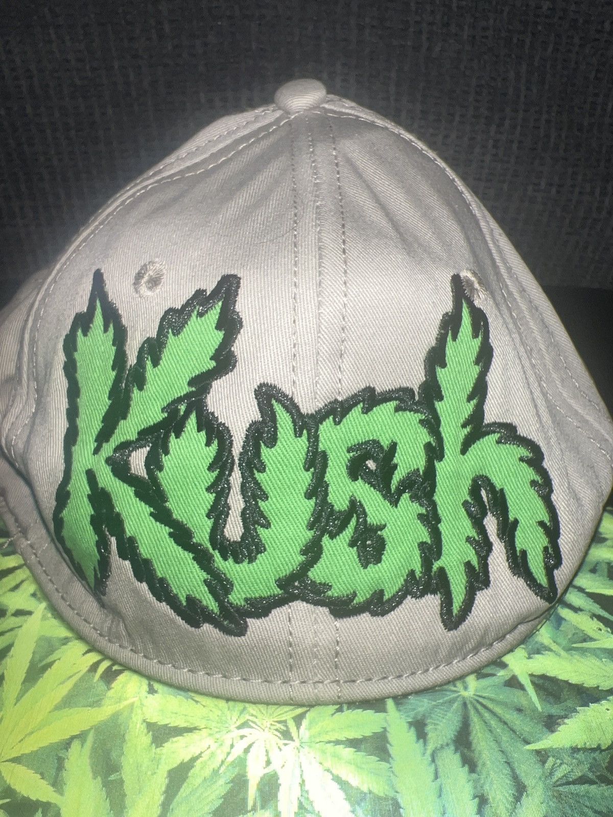 Hypebeast Bioworld Merch 3D Kush Original Snapback Size ONE SIZE - 2 Thumbnail