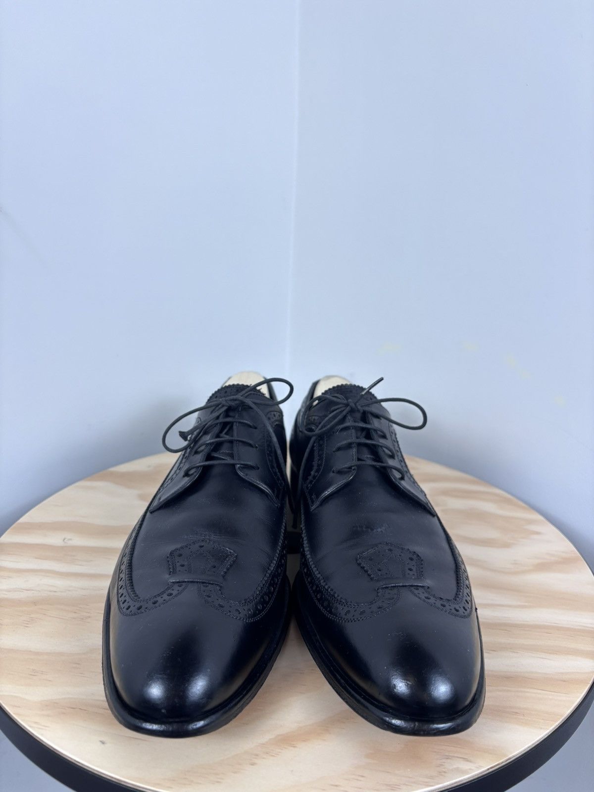Louis Vuitton Louis Vuitton Men’s Black Leather Wingtip Derby Brogue Shoes Size US 10 / EU 43 - 4 Thumbnail