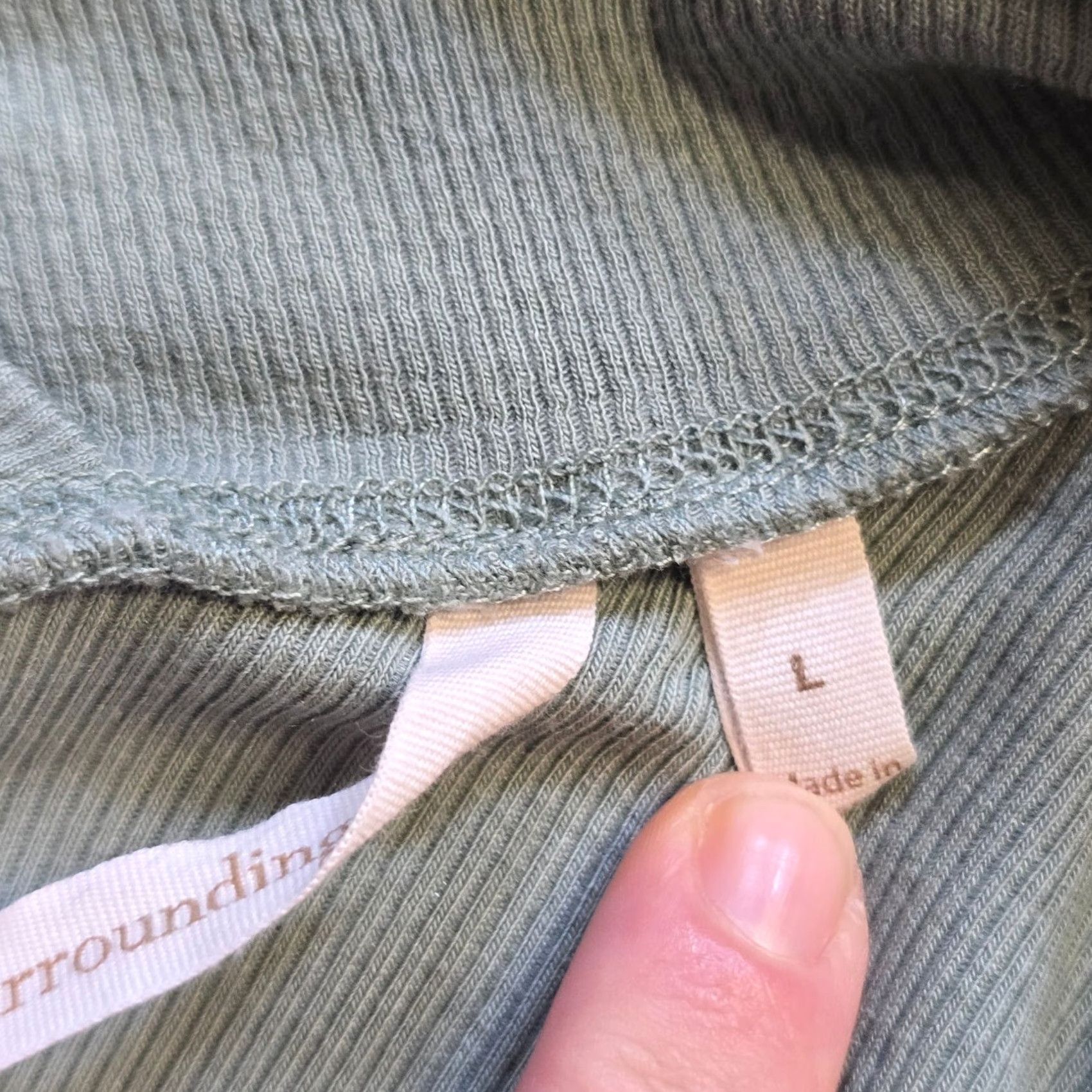 Soft Surroundings Soft Surroundings Top Womens L Green Ribbed Stretch Double V Neck Blouse Casual Size L / US 10 / IT 46 - 4 Thumbnail
