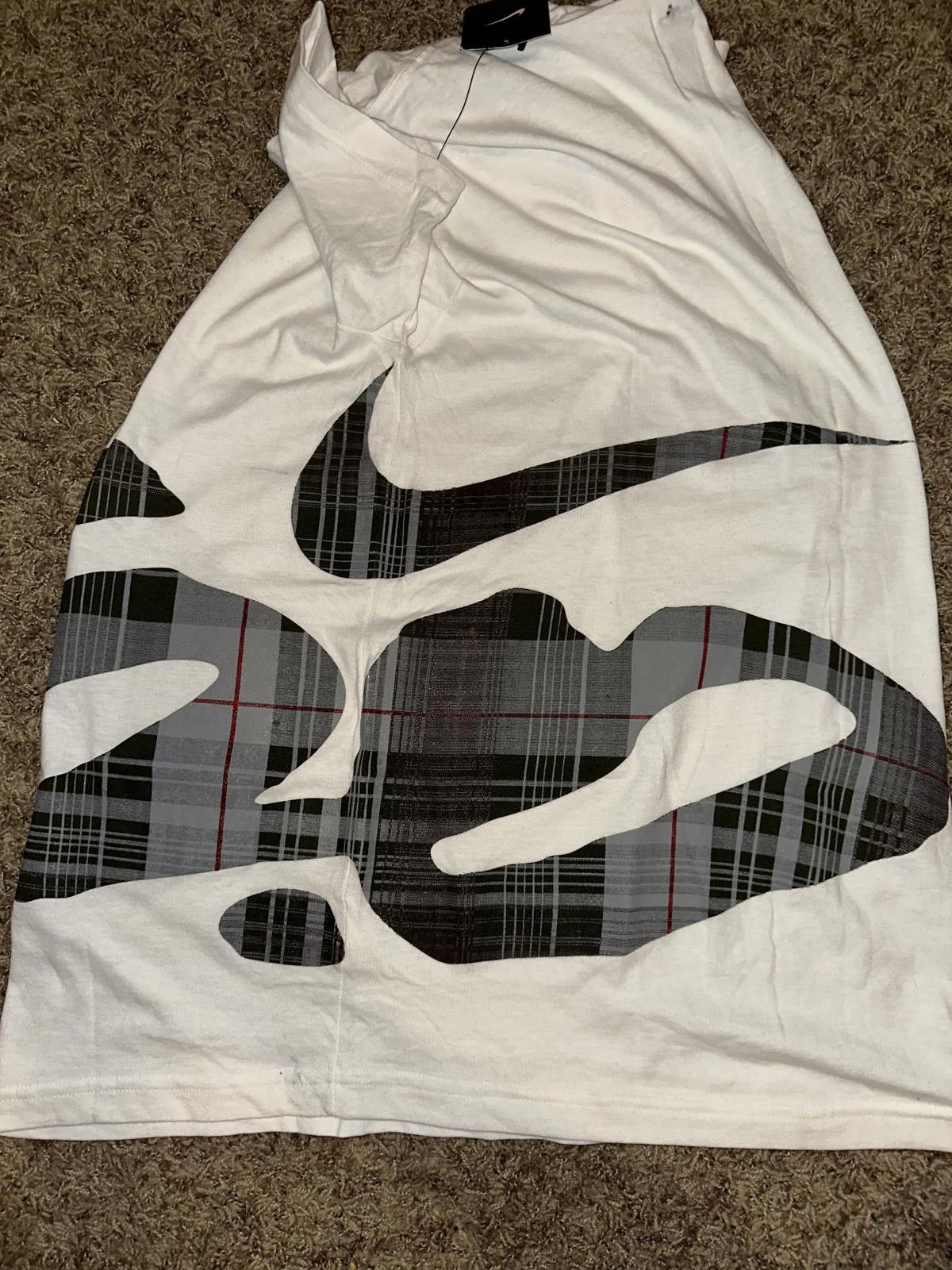 Nike Vintage Nike 6.0 White Plaid /Wrap Around Amplify Logo T-Shirt Size US M / EU 48-50 / 2 - 6 Thumbnail