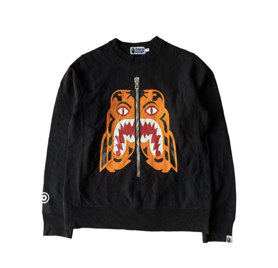 Bape Crewneck Bape tiger Size US M / EU 48-50 / 2 - 1 Thumbnail