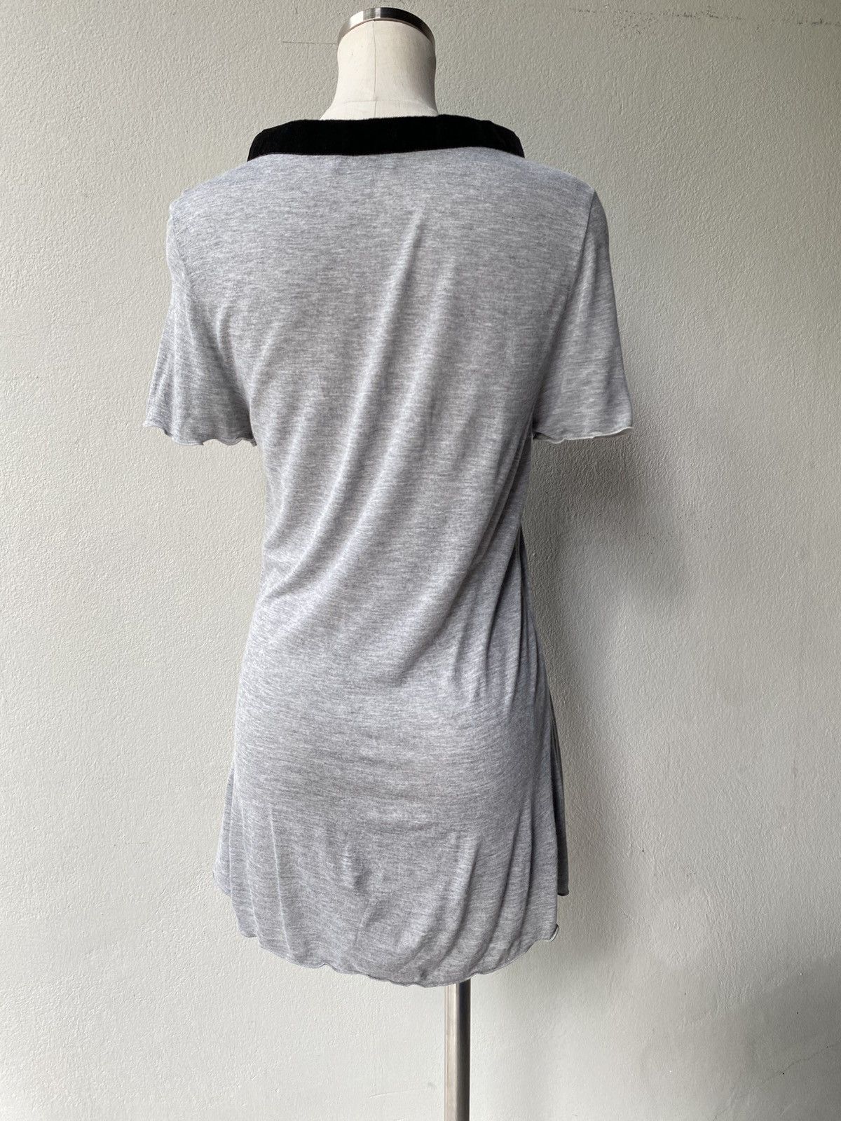 Moschino MOSCHINO Grey Velvet T-Shirt with Black Logo Print. Size ONE SIZE - 2 Thumbnail