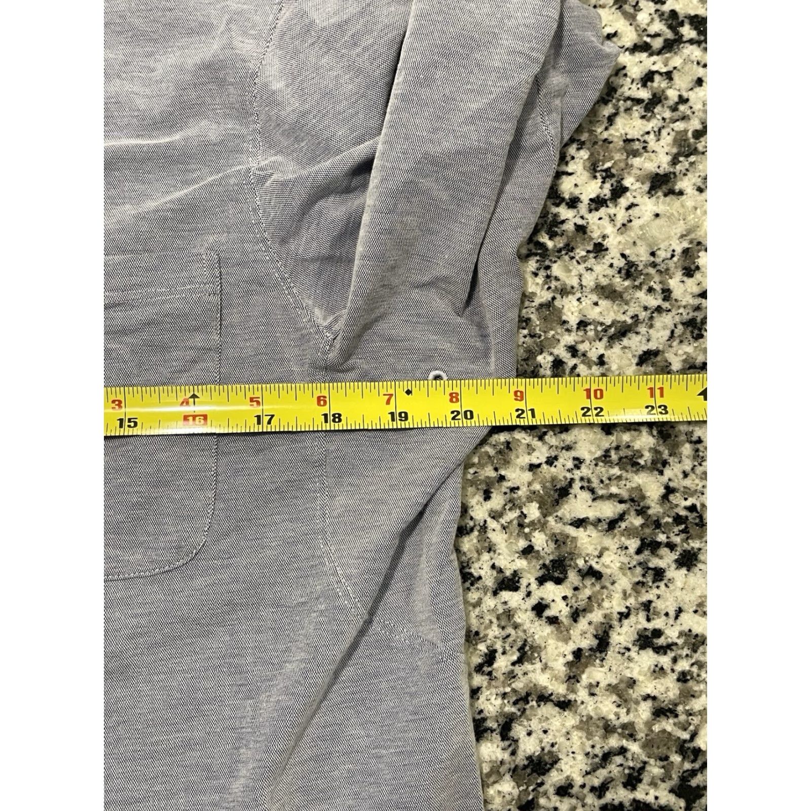 Lululemon Lululemon Commission Shirt Mens M Blue Zip Pocket Button-Up Long Sleeve Collared Solid Polyester Microfiber Preppy Casual Workwear Travel Size US M / EU 48-50 / 2 - 4 Thumbnail