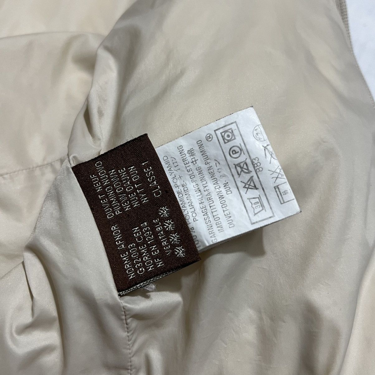 Moncler Moncler Vintage light down jacket Size XL / US 12-14 / IT 48-50 - 11 Thumbnail