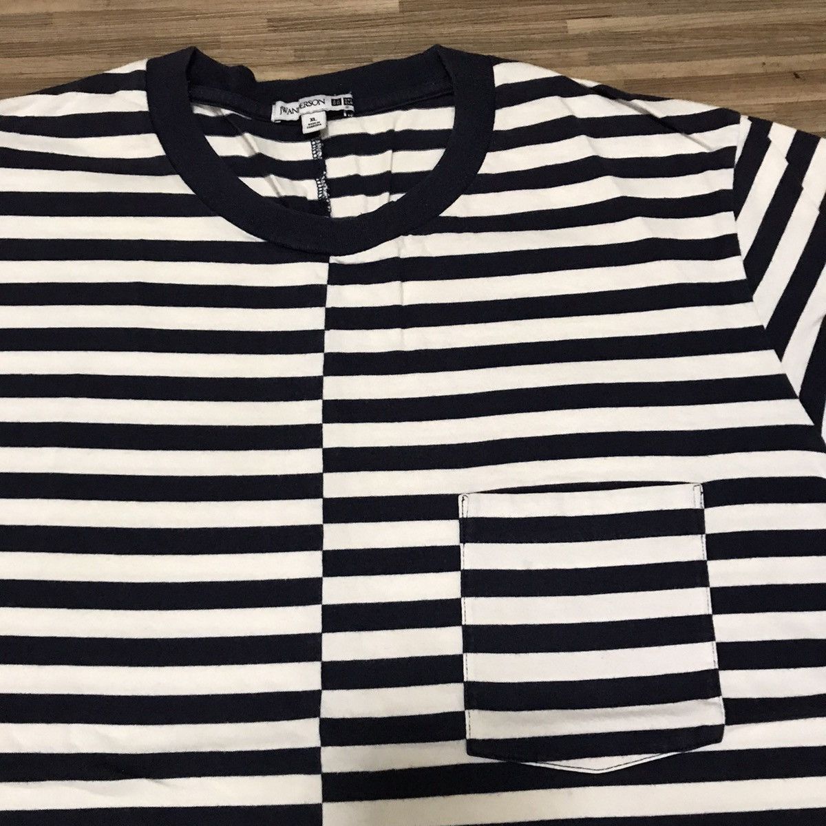 JW Anderson × Uniqlo UNIQLO X J.W.ANDERSON STRIPED FABRIC POCKET STYLE RARE TEE Size US XL / EU 56 / 4 - 2 Thumbnail