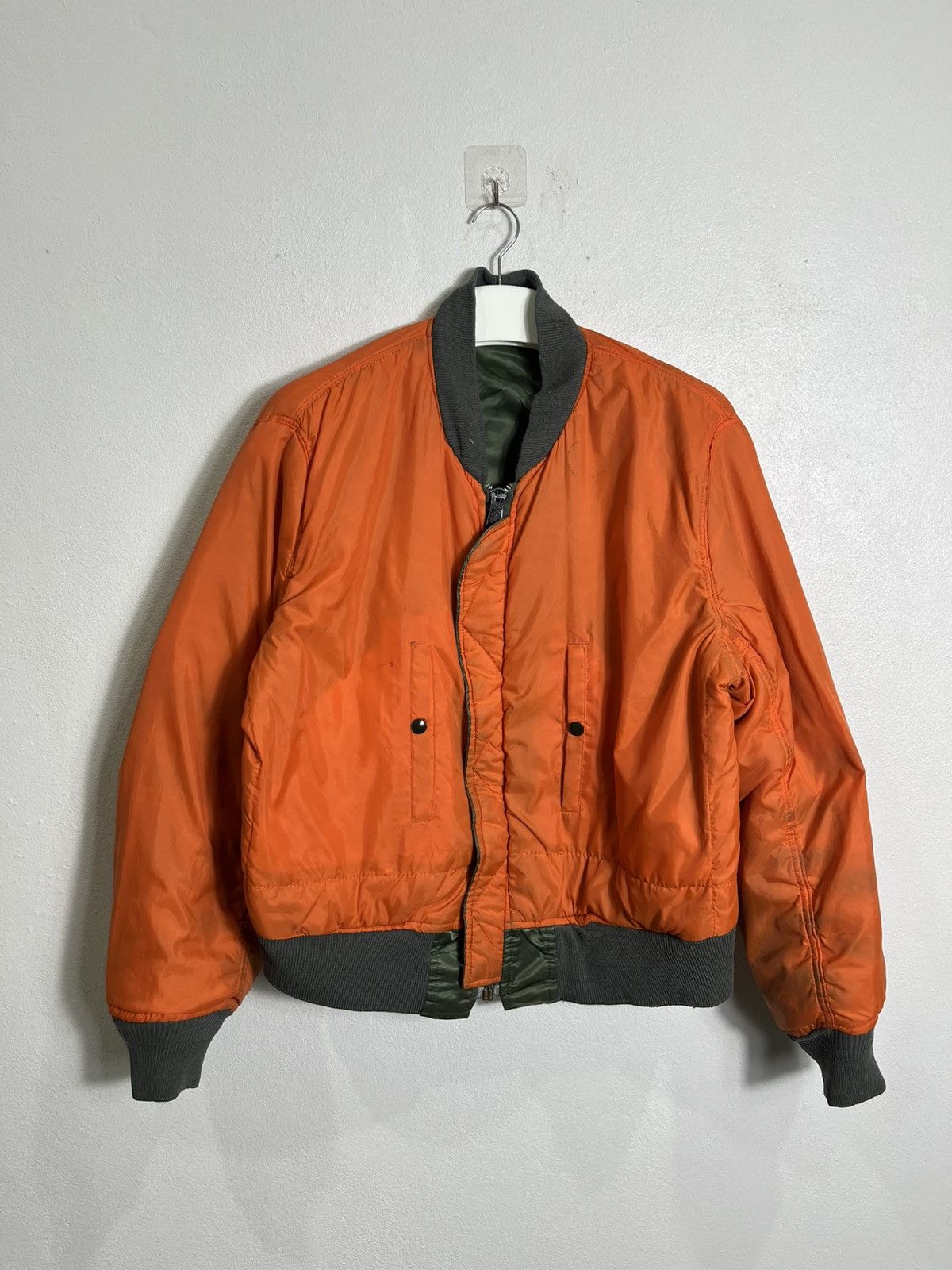Vintage Vintage Jacket Flyers itermediate MA-1 Riversible Distressed Size US L / EU 52-54 / 3 - 2 Thumbnail