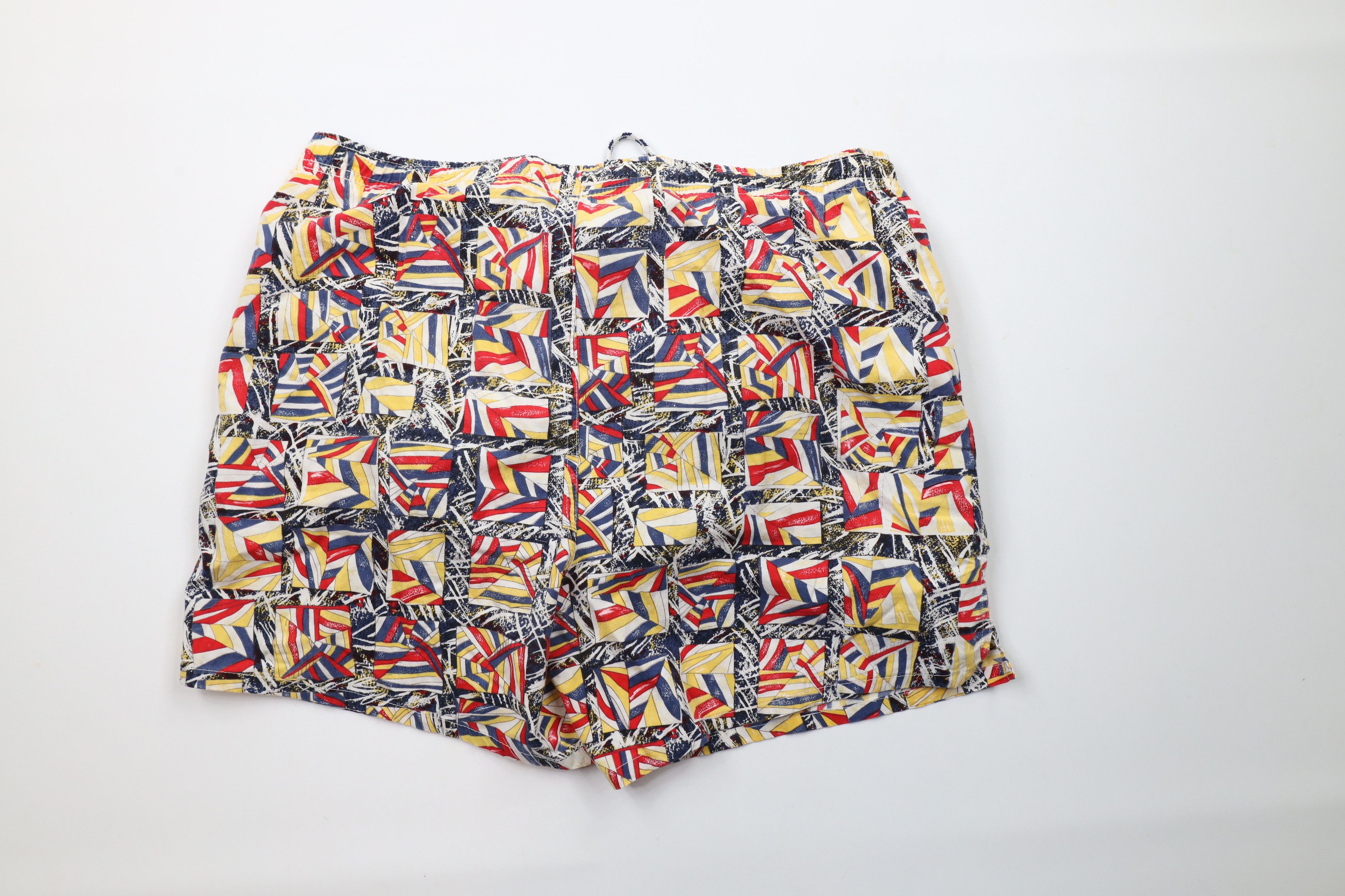 Vintage Vintage 90s Hobie Spell Abstract Sailing Flags Lined Shorts Size US 32 / EU 48 - 9 Thumbnail