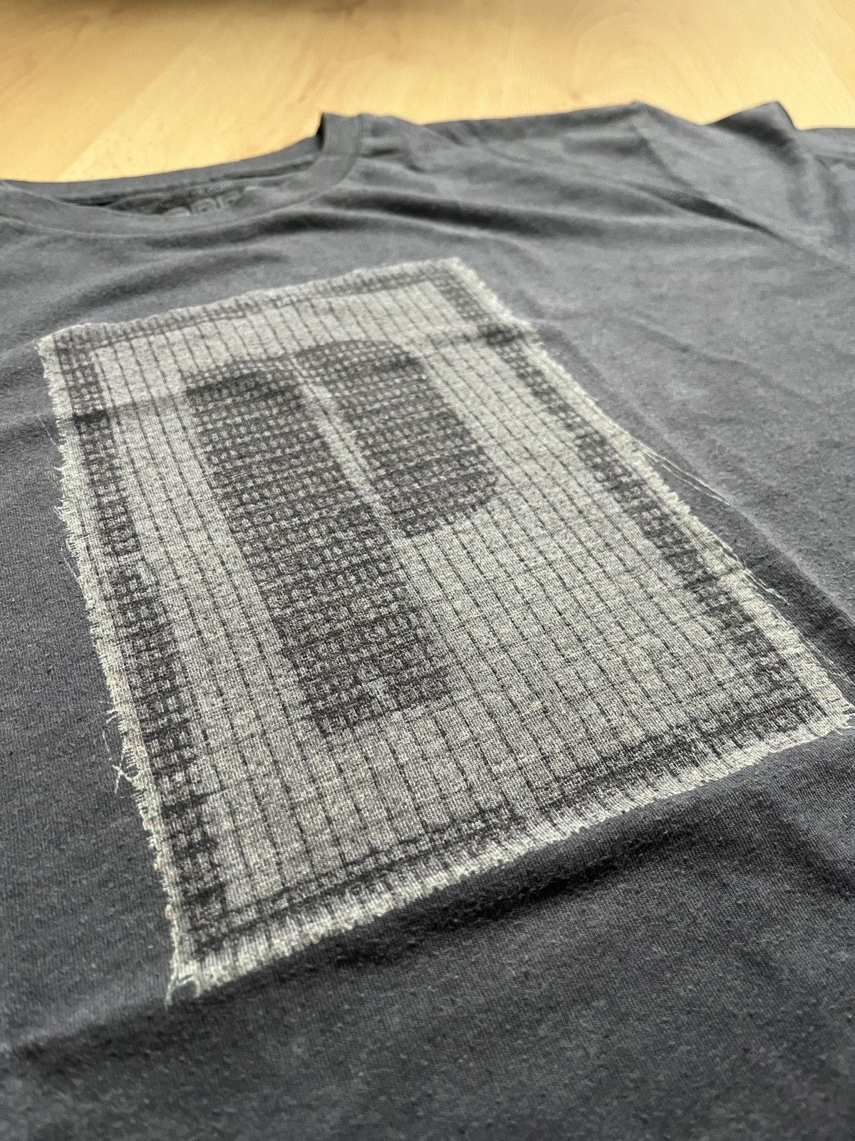 Band Tees Portishead logo tee (2011) Size US L / EU 52-54 / 3 - 3 Thumbnail
