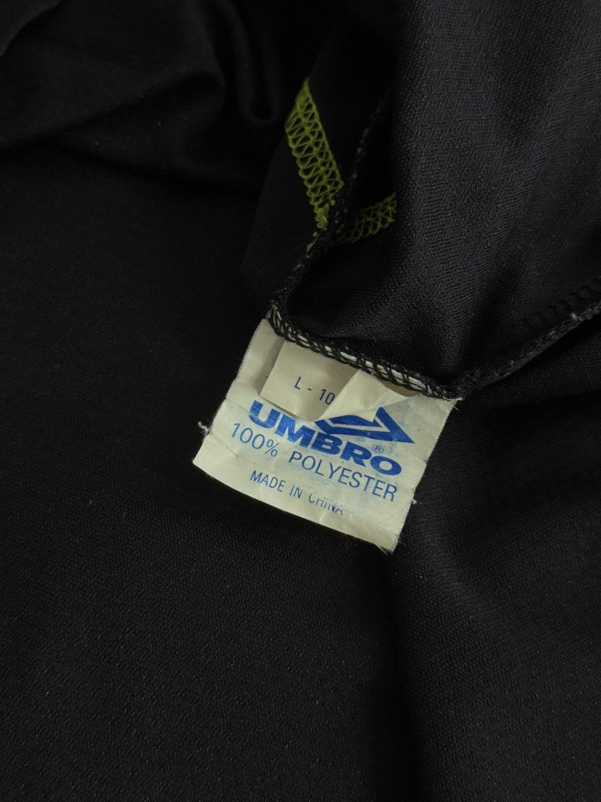 Umbro Umbro Manchester United 1998/99 Third Soccer Jersey Size US L / EU 52-54 / 3 - 16 Thumbnail