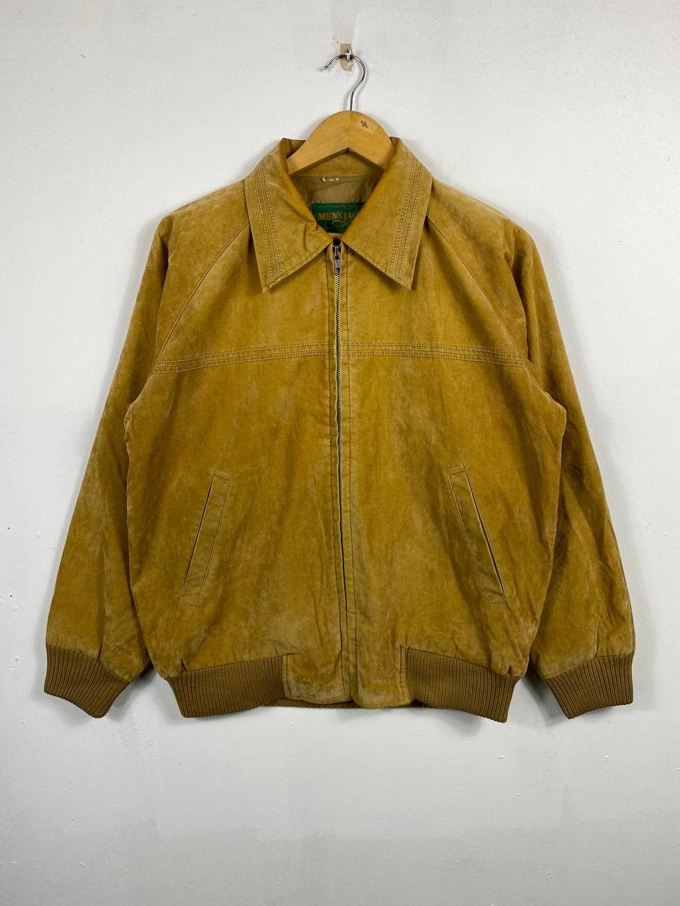 Japanese Brand vintage japanese brand velvet jacket nice design Size US L / EU 52-54 / 3 - 1 Thumbnail