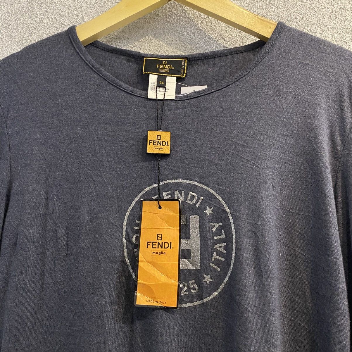 Fendi Fendi Logo Long Sleevee Tshirt Size US S / EU 44-46 / 1 - 4 Thumbnail