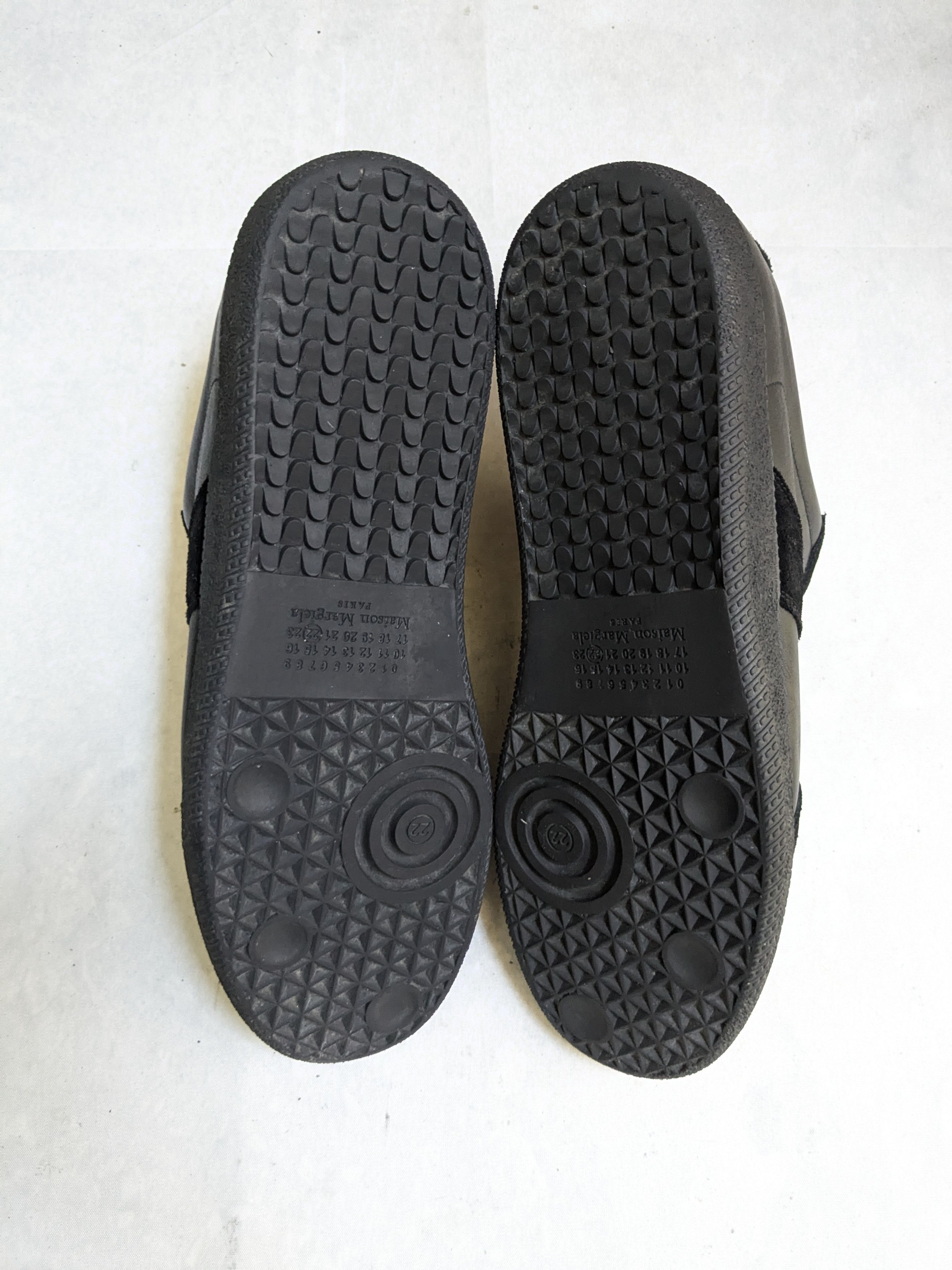 Maison Margiela Maison Margiela Replica GAT Black 11 44 Low Tops Size US 11 / EU 44 - 15 Thumbnail