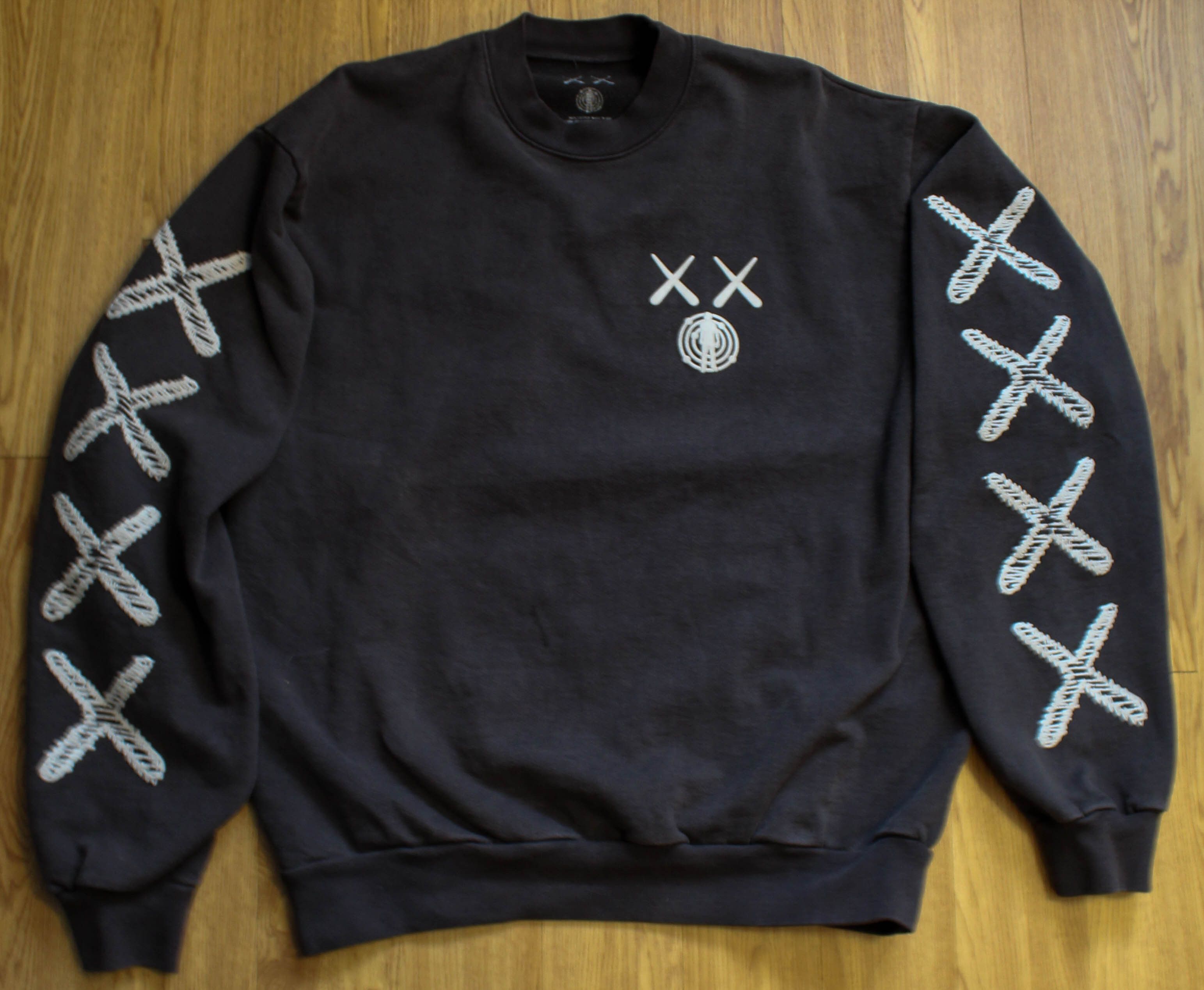 Kaws × Kid Cudi Kid Cudi x Kaws Crewneck Size US L / EU 52-54 / 3 - 1 Thumbnail