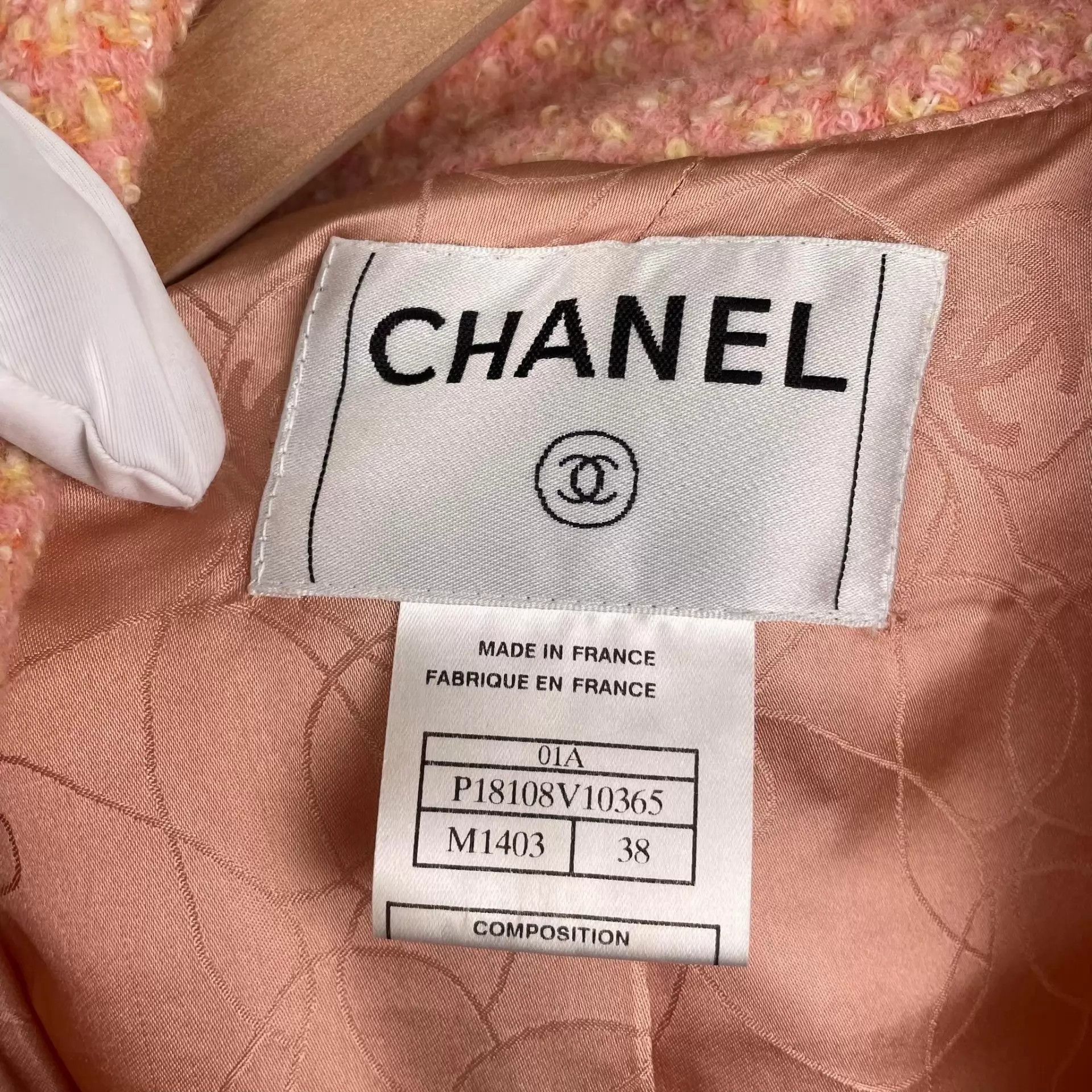 Chanel Chanel Runway Pink Jacket 38 Size S / US 4 / IT 40 - 3 Thumbnail