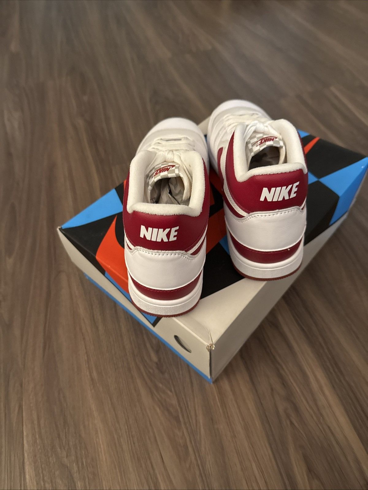 Nike Nike Attack QS SP White Red DS OG Box 11 Men’s/12.5 Women’s Size US 11 / EU 44 - 3 Thumbnail