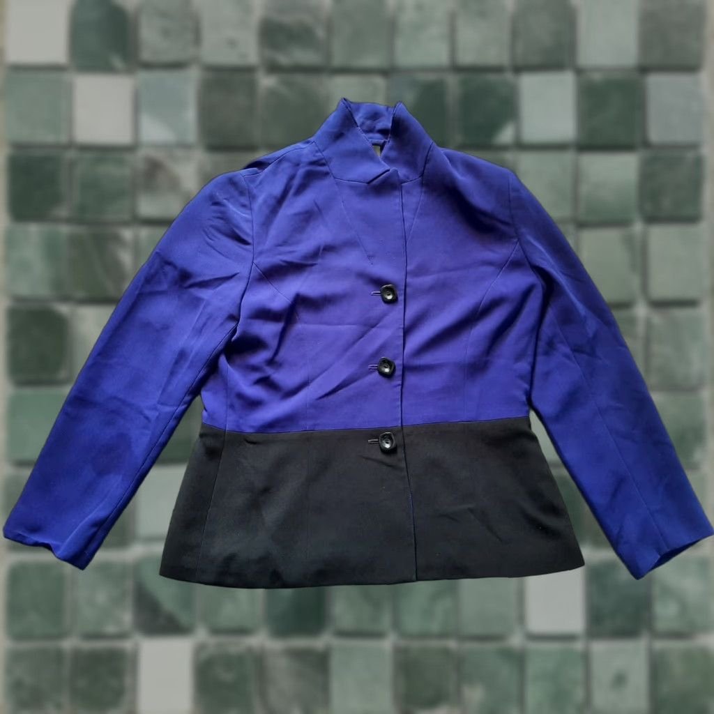 Lee VINTAGE Kathie Lee Collection Suit Jacket Pant Suit Women 14 Blue Black Long Sleeve Regular Size 14 Women Slight Fabric Wear in Spots Size XL / US 12-14 / IT 48-50 - 1 Thumbnail