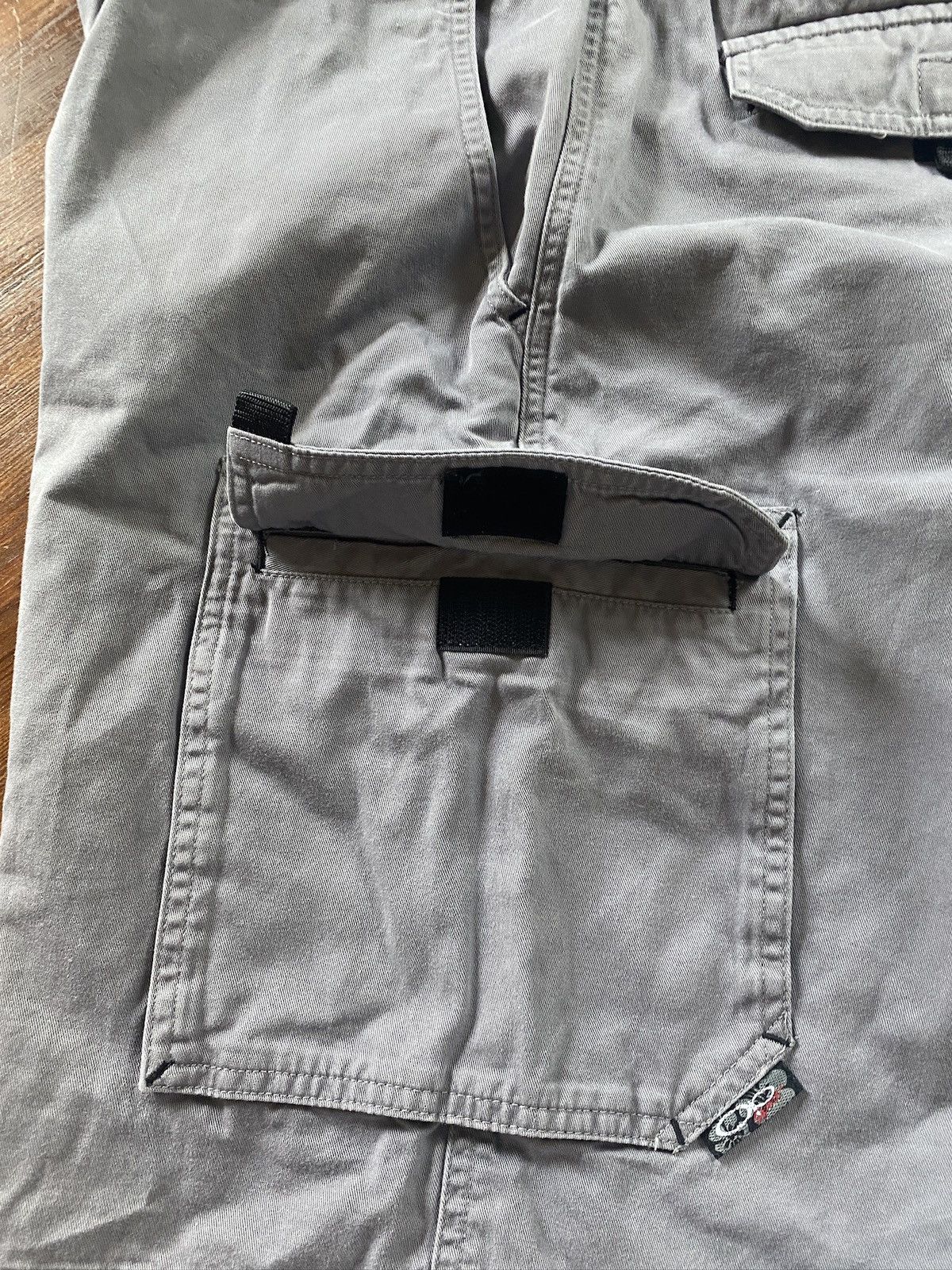 Ocean Pacific × Vintage Vintage 90’s Ocean Pacific Grey Wide Leg Cargo Shorts Size US 38 / EU 54 - 9 Thumbnail