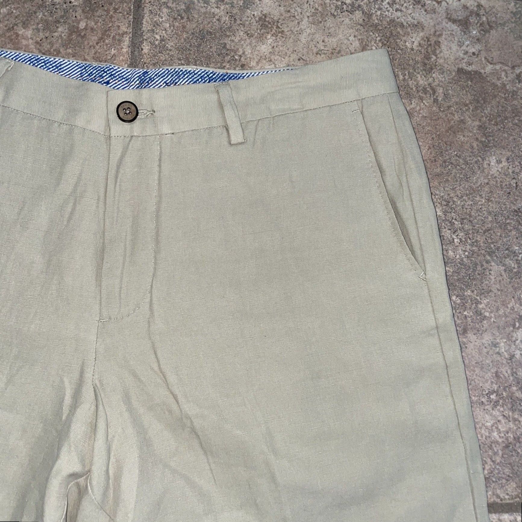 Tommy Hilfiger Tommy Hilfiger Shorts Mens Size 34 Chino Beige Casual Size US 34 / EU 50 - 2 Thumbnail