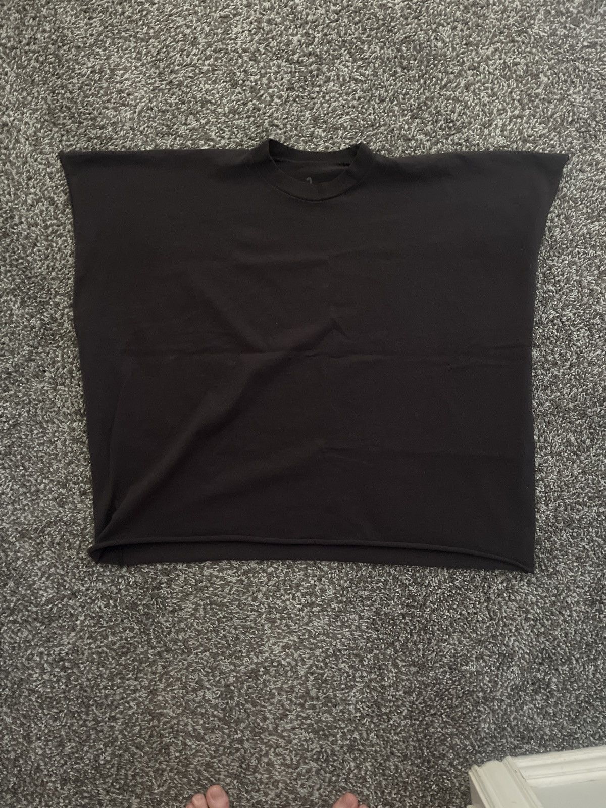 Yeezy Yeezy Vultures One Box Tee Size US M / EU 48-50 / 2 - 2 Thumbnail