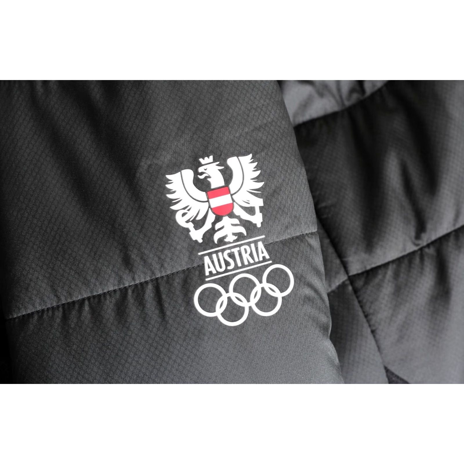 Vintage MILLET Jacket Men S PRIMALOFT Padded Austria Logo Quilted All Seasons Full Zip Short Black MJ5310 Mens Size US S / EU 44-46 / 1 - 4 Thumbnail