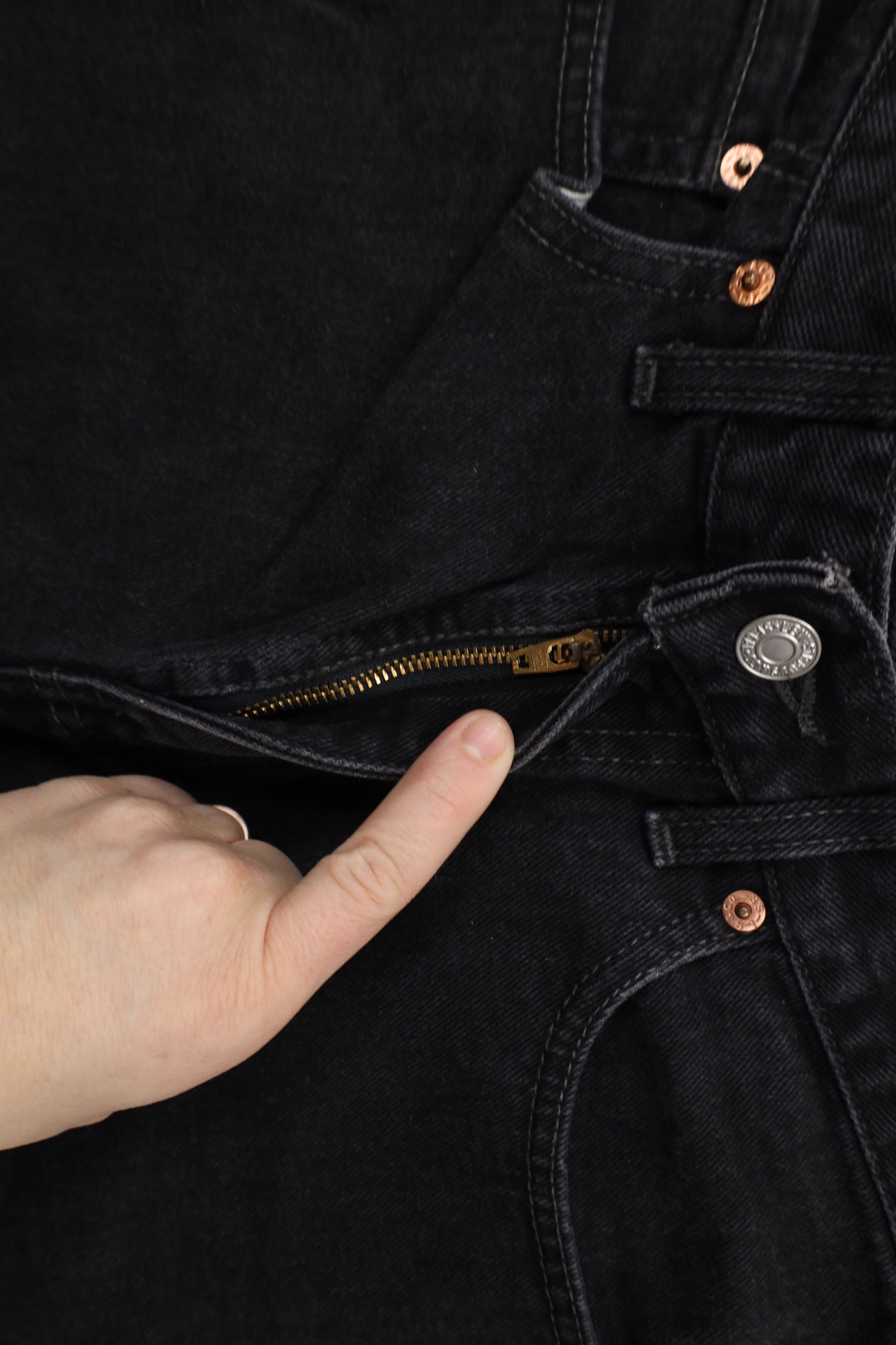 Levi's × Vintage Vintage Y2K 2000 Levis 550 Fit Denim Jeans Black Cotton Size US 29 - 7 Thumbnail