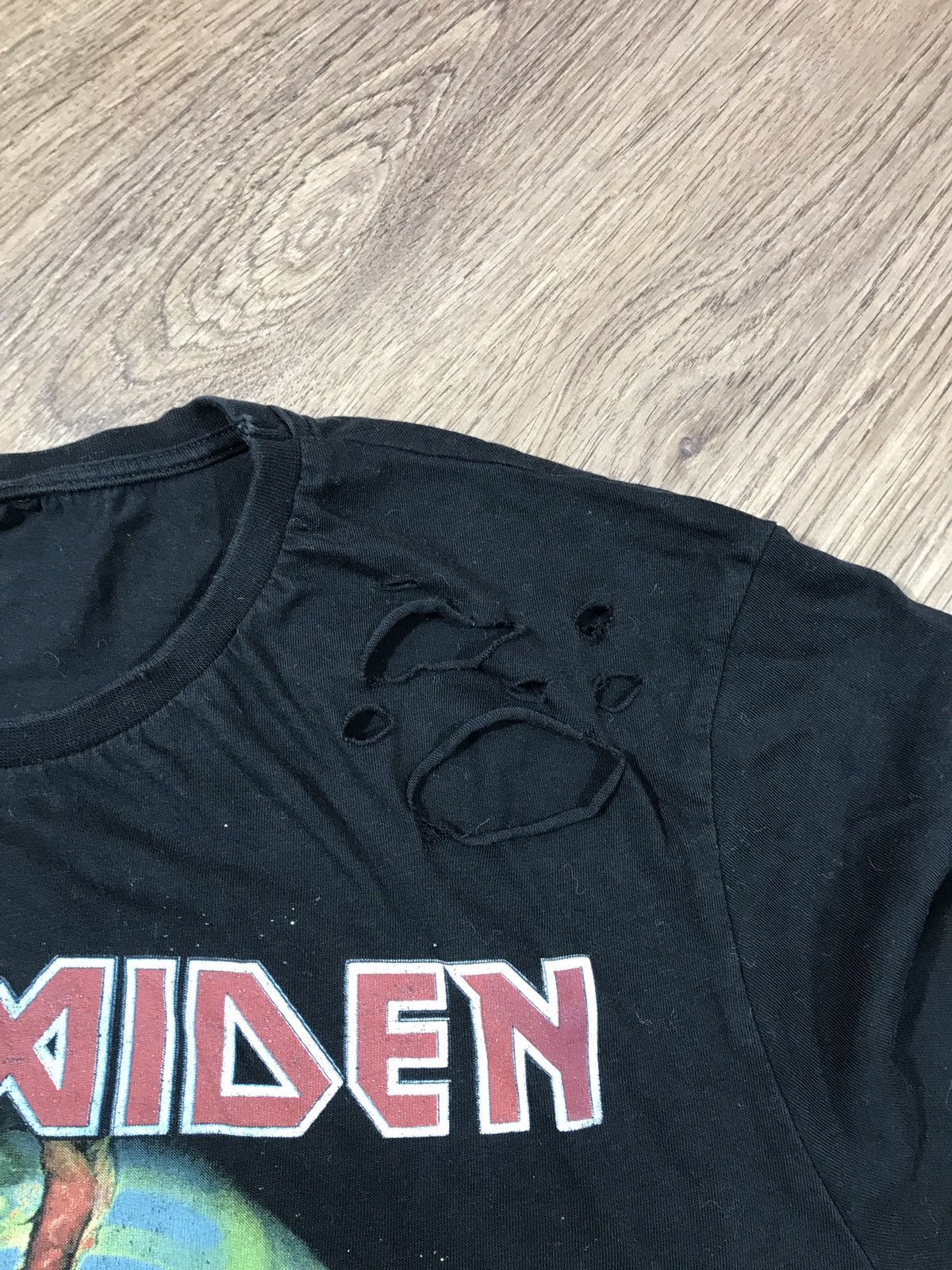 Band Tees Iron Maiden Distressed T Shirt Size US L / EU 52-54 / 3 - 6 Thumbnail
