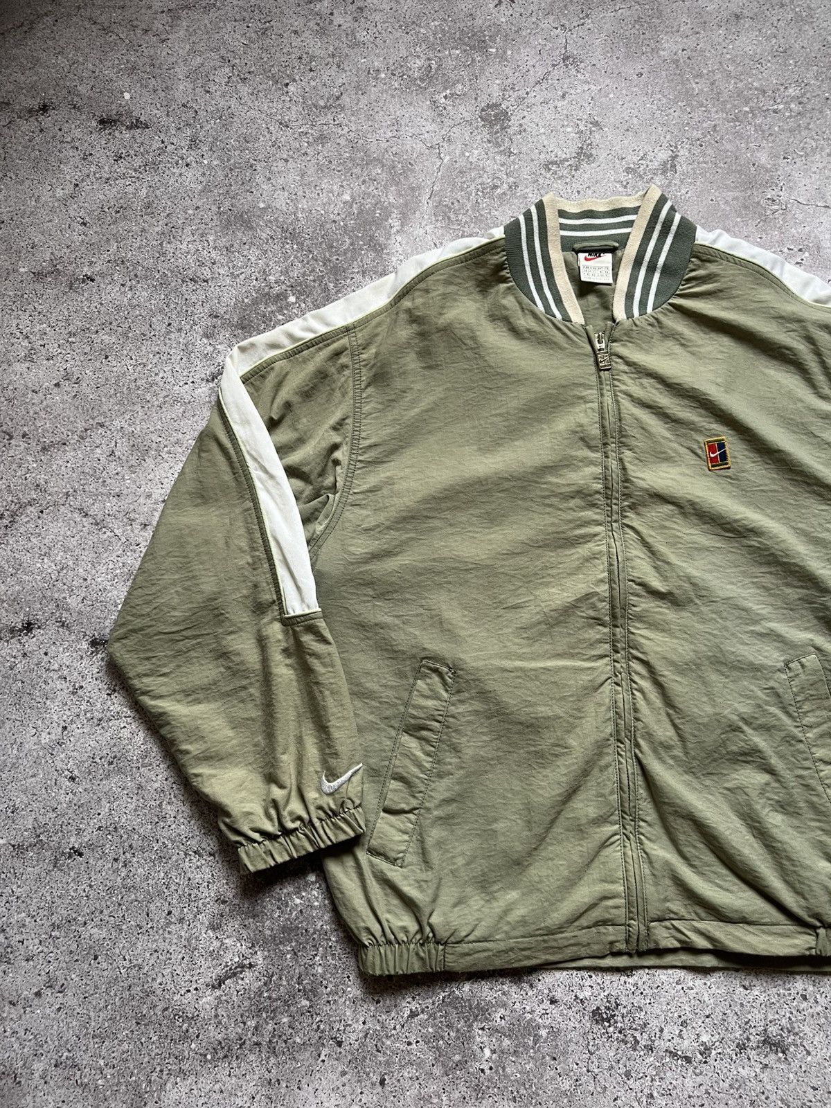 Nike × Vintage Vintage 90s Nike Court Tennis Bomber Jacket Size US M / EU 48-50 / 2 - 2 Thumbnail