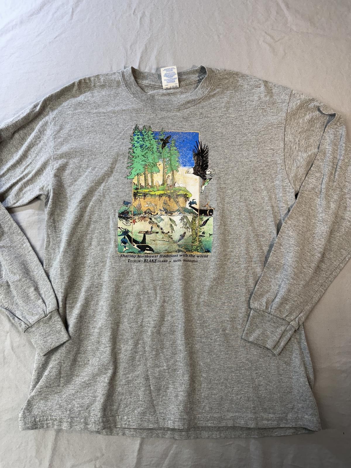 Gildan VTG Tillicum's Blake Island Seattle Washington Long Sleeve L Size US L / EU 52-54 / 3 - 1 Thumbnail