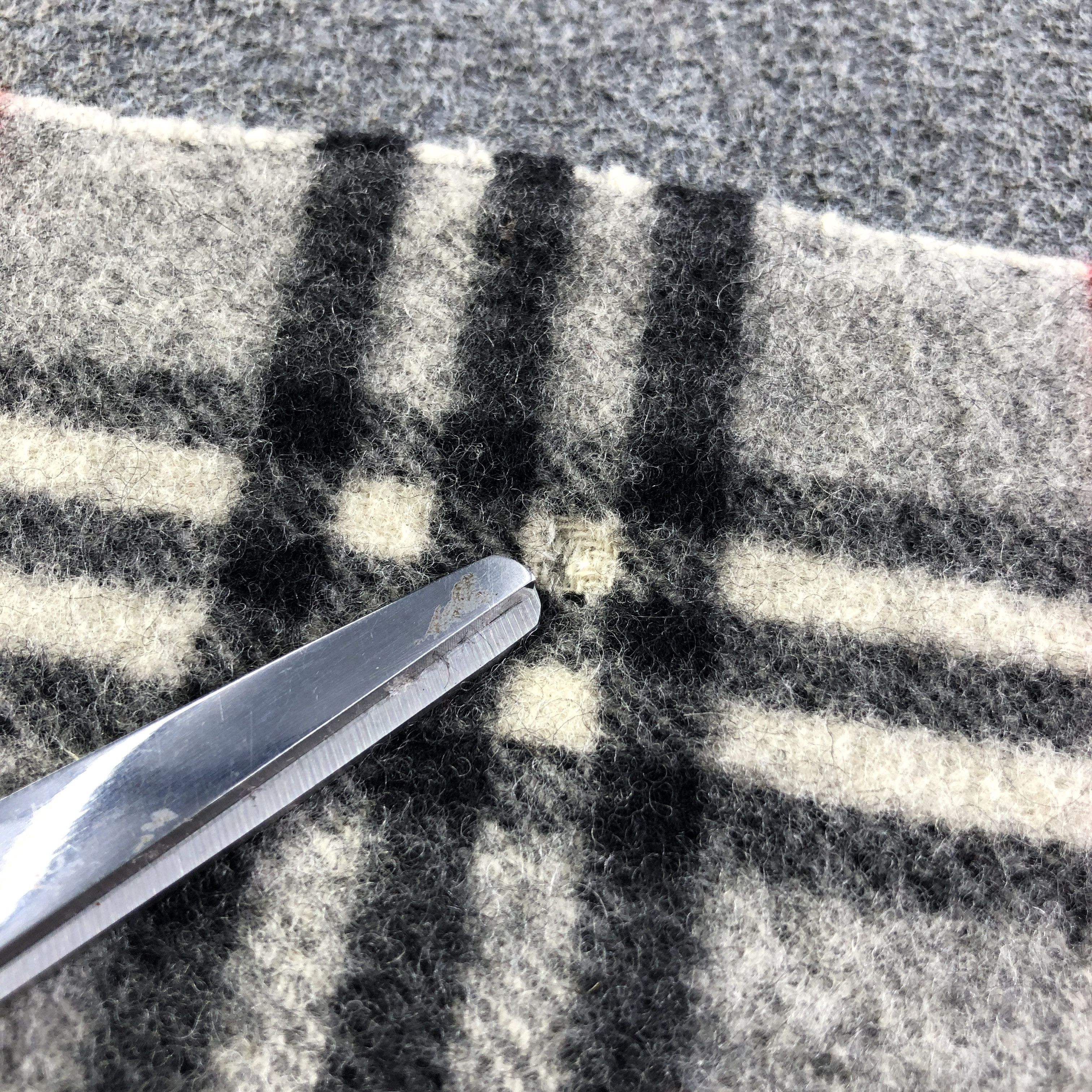 Burberry Burberry Nova Check Wool Scarf Muffler Neckwear V2653 Size ONE SIZE - 15 Thumbnail
