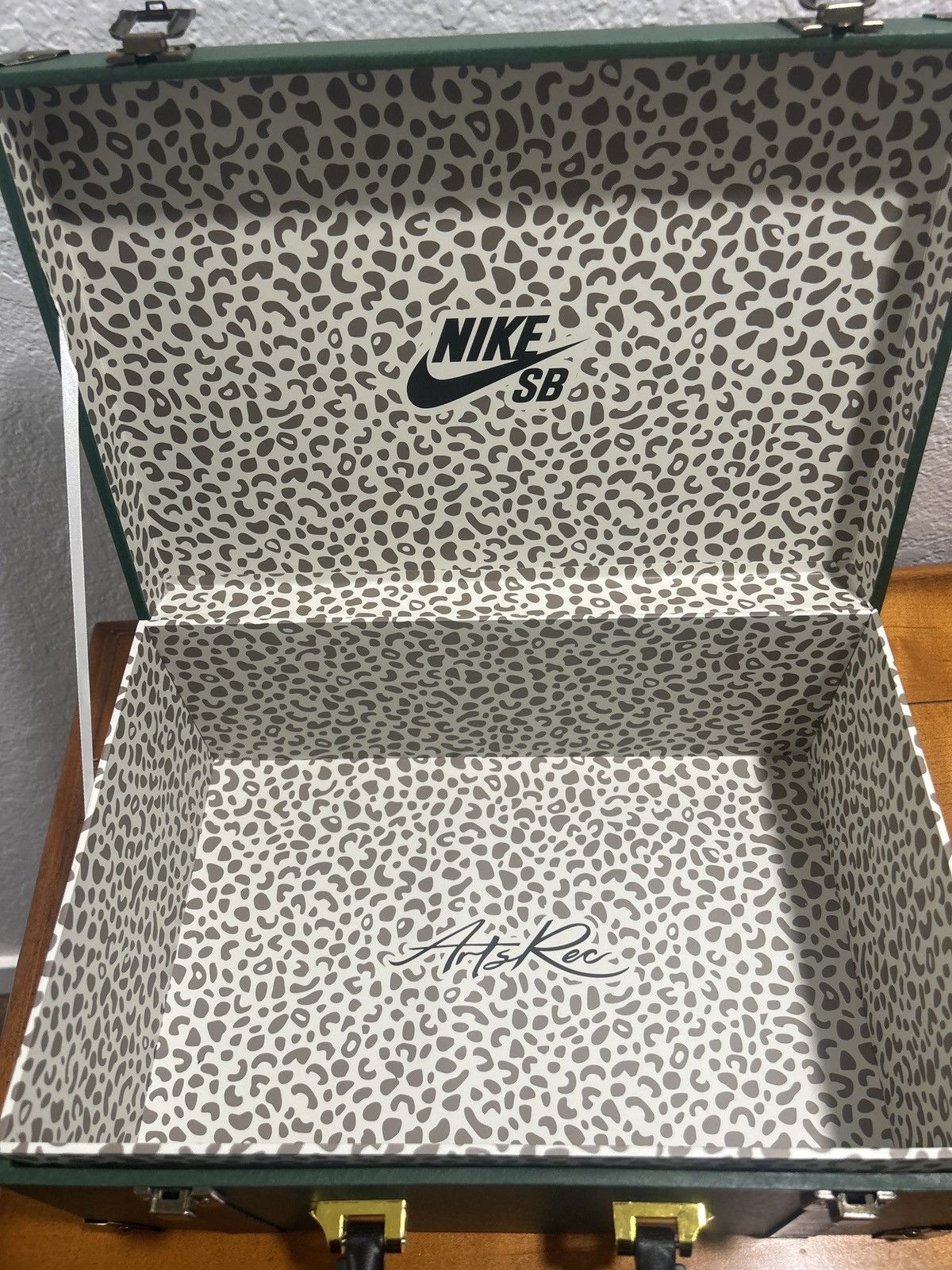 Nike SB Nikesb dunks Arts-Rec Size US 11.5 / EU 44-45 - 8 Thumbnail
