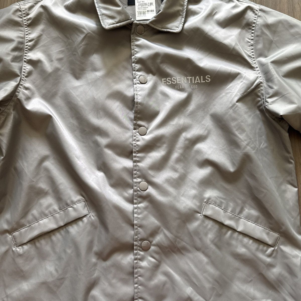 Essentials Fear of God Essentials Coach Jacket Gray Nylon Size S Size US S / EU 44-46 / 1 - 2 Thumbnail