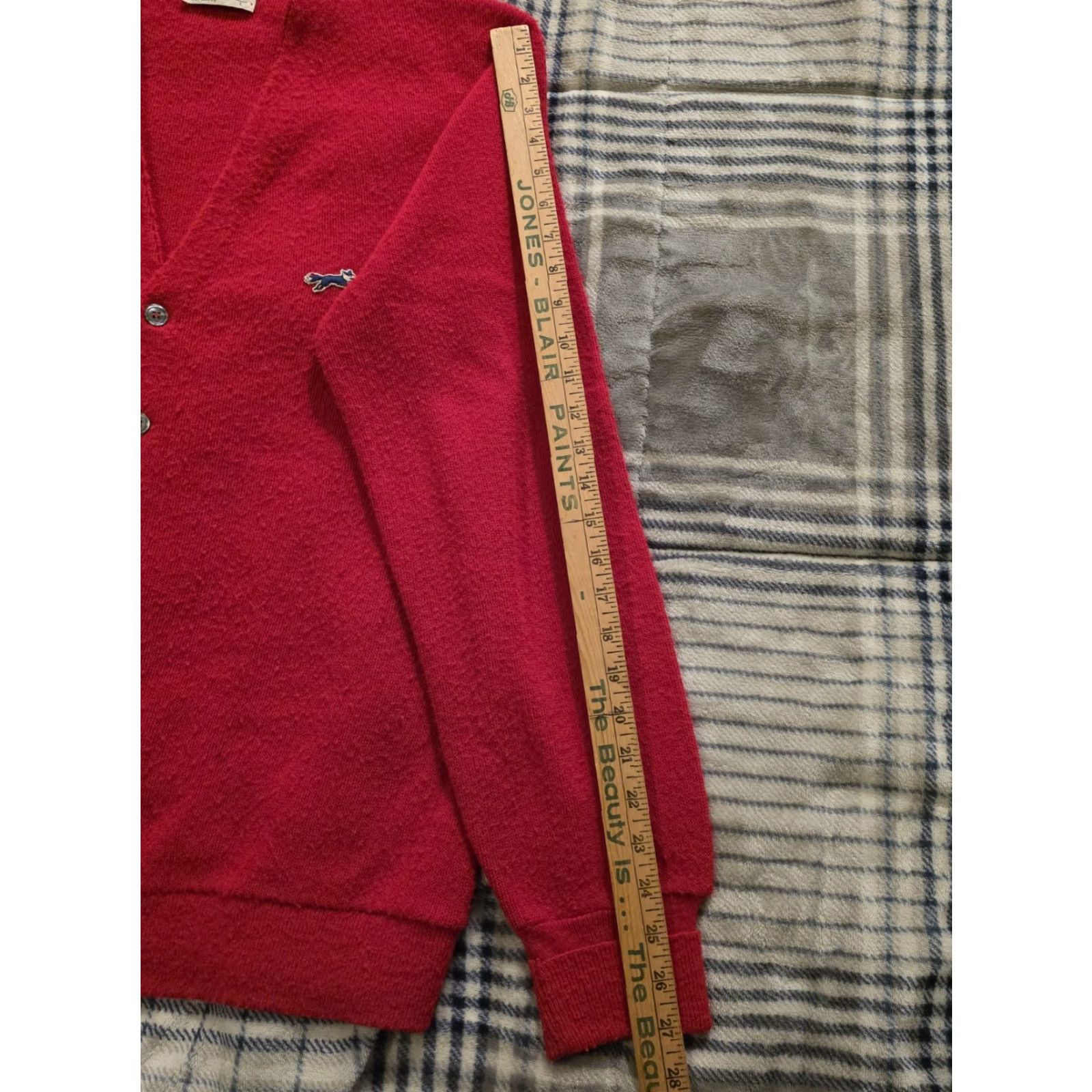 JCPenney VINTAGE JC Penney The Fox Sweater Cardigan Red Men's L V-Neck Long Sleeve Tight-Knit Button Logo Solid 70s USA Dad Size US L / EU 52-54 / 3 - 8 Thumbnail