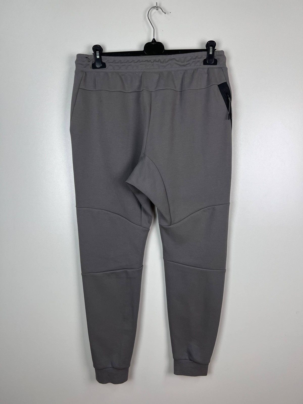 Nike Nike Tech Fleece streetwear sweat pant size L/34 Size US 34 / EU 50 - 2 Thumbnail