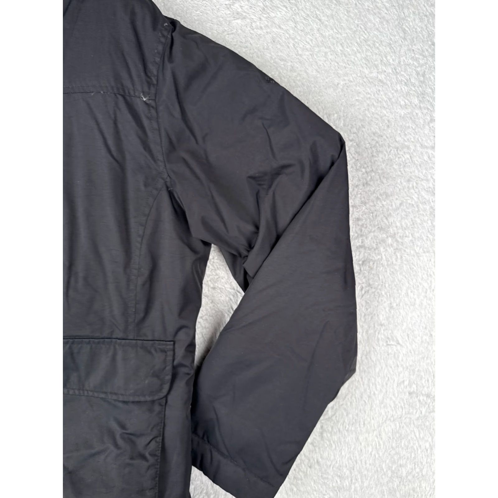 Vintage VINTAGE Columbia Jacket Women L Black Full Zip Nylon Shell Goosedown Feather Size L / US 10 / IT 46 - 2 Thumbnail