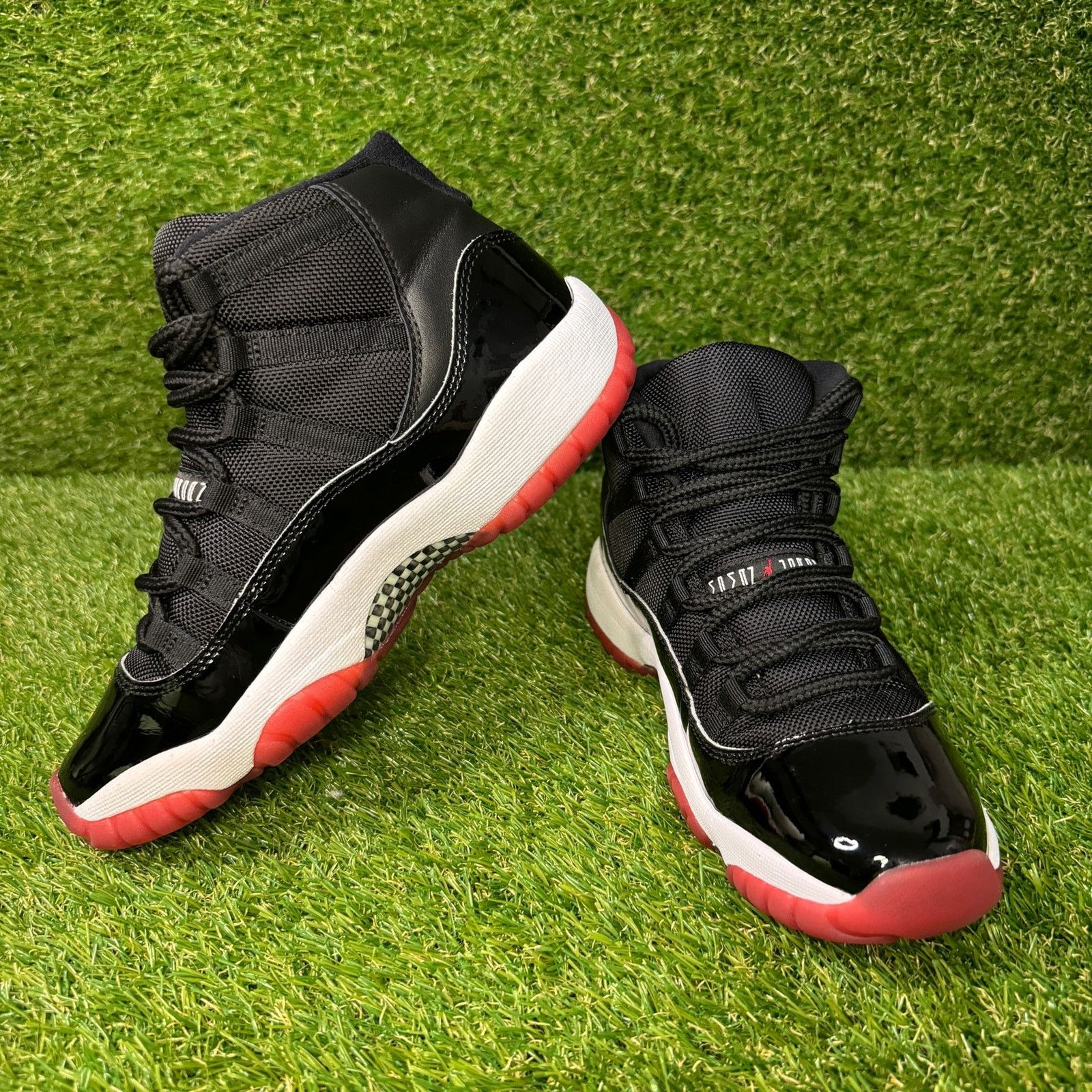 image of Size 6Y | Air Jordan 11 Retro Gs 'bred' 2019 Shoes in Black, Men's
