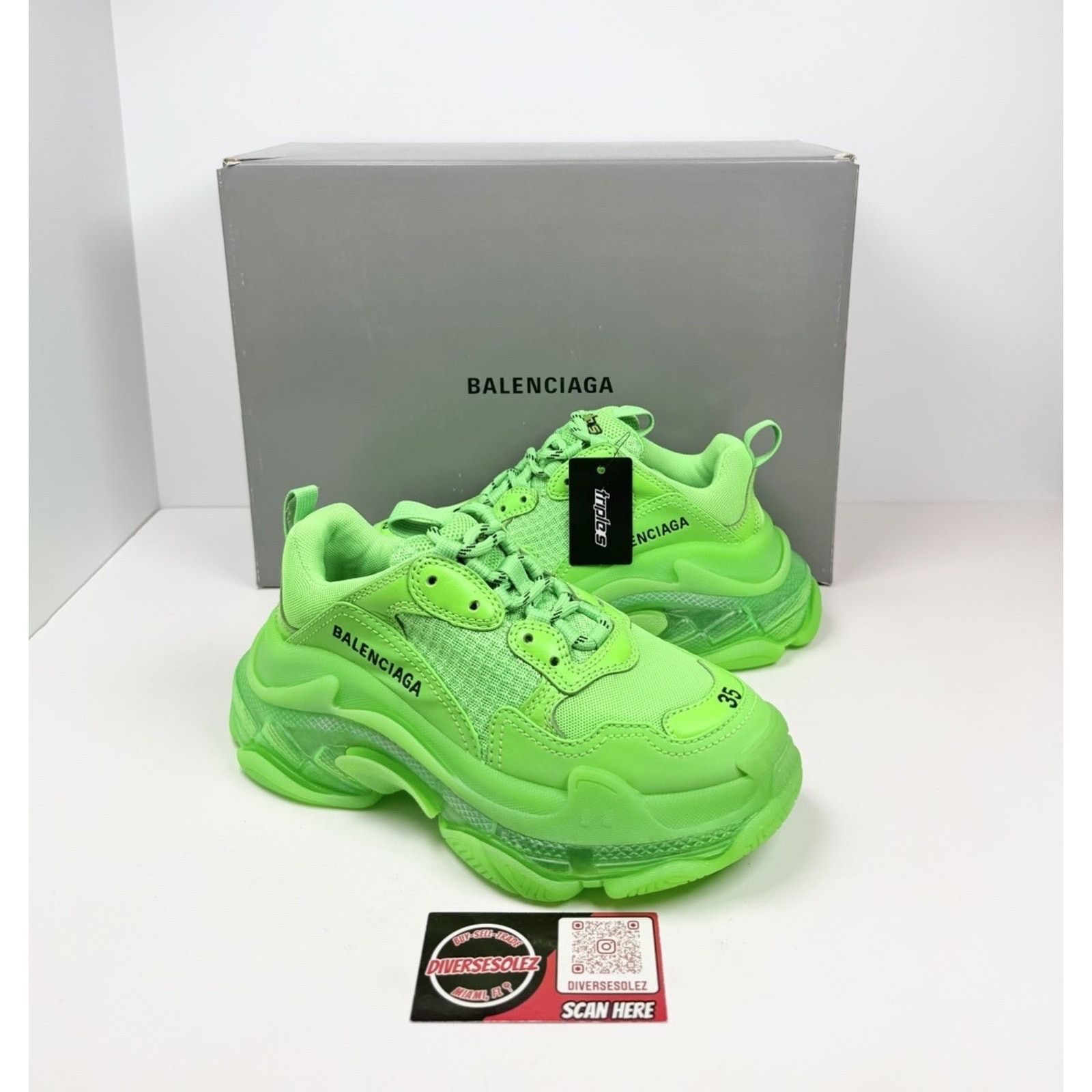 Balenciaga Size 35EU/5W - Balenciaga Triple S Fluo Green NEW Size US 5 / IT 35 - 1 Thumbnail