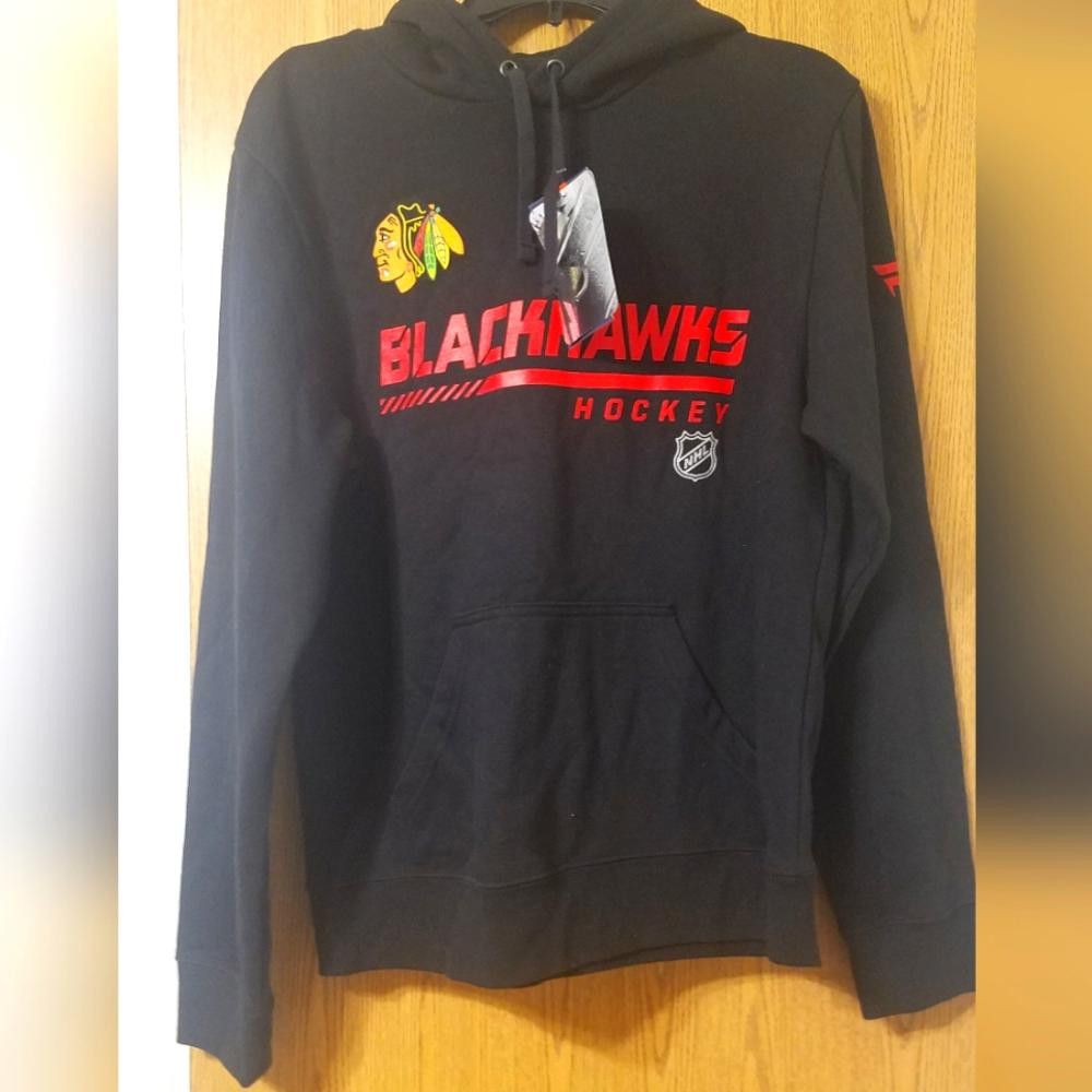 Designer NWT Men's Blackhawks Hoodie Size Medium Size US M / EU 48-50 / 2 - 1 Thumbnail