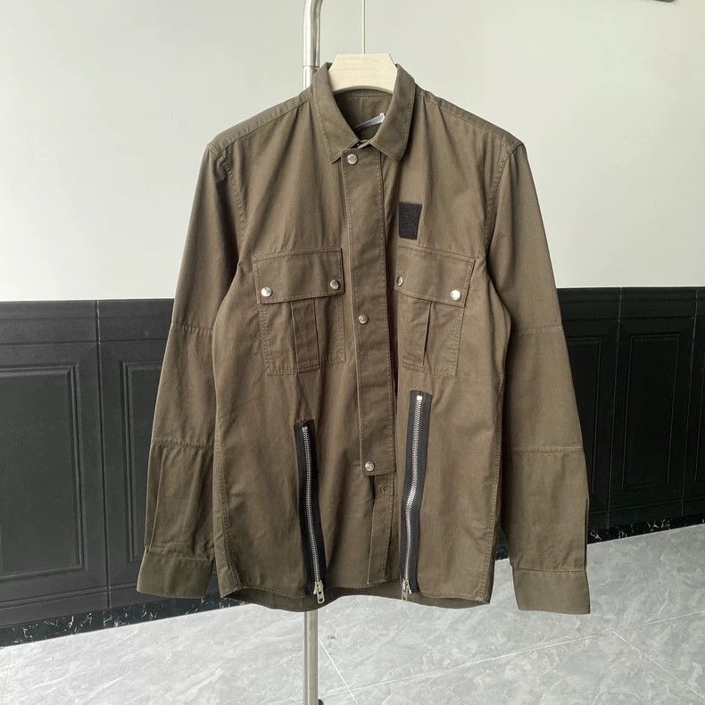 Givenchy Givenchy 23款 zippered decoration, pieced, button-down coll Size US M / EU 48-50 / 2 - 1 Thumbnail