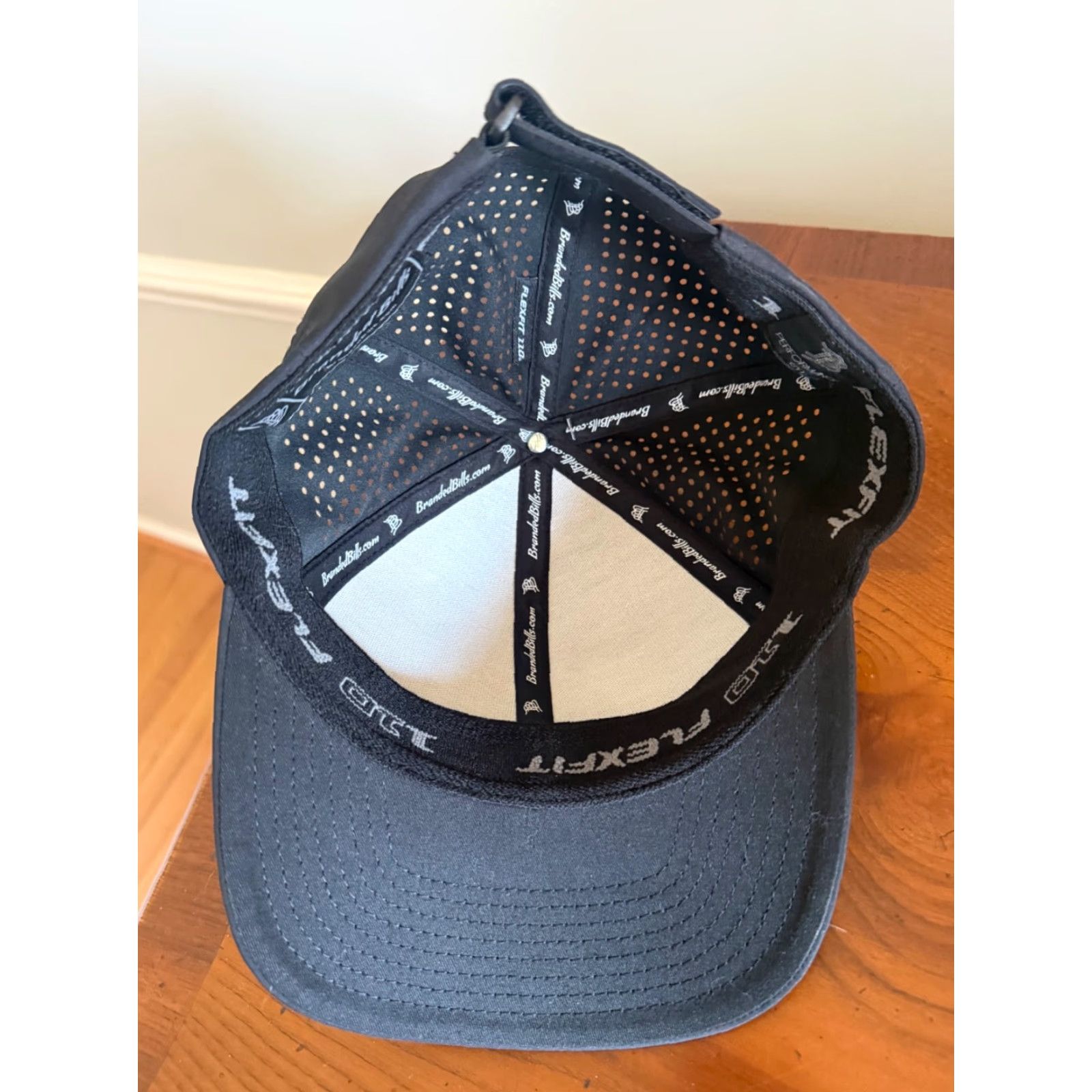 Vintage Branded Bills SEX PISTOLS Hat Cap Punk Rock Band Concert Tour Flex Fit Snapback Adjustable Black Unisex Adults Mens Hat Size ONE SIZE - 4 Thumbnail