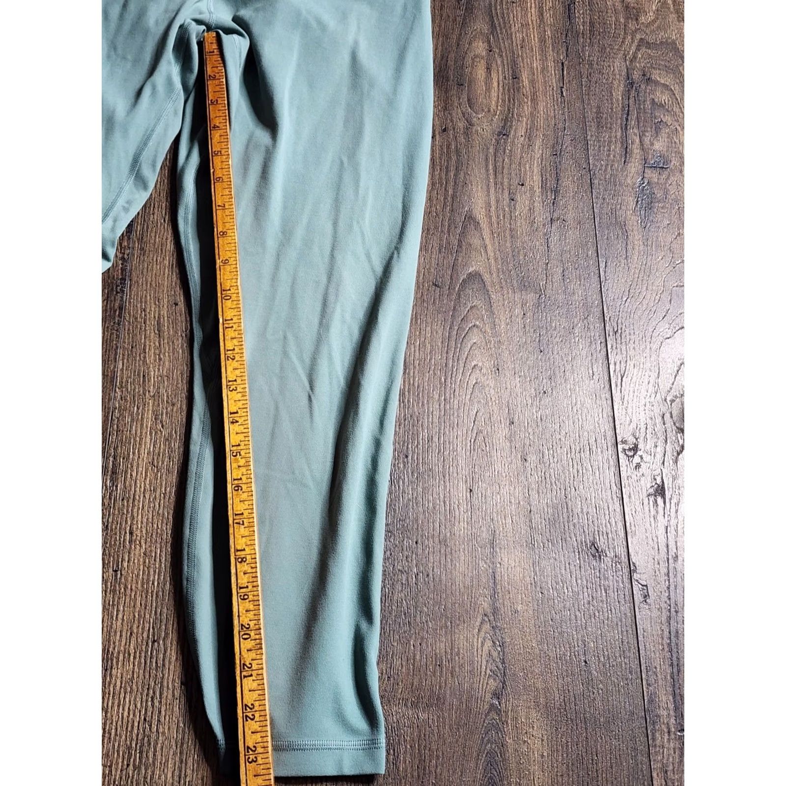 Lululemon Lululemon Leggings Small? (Cannot determine) Size 34" / US 12 / IT 48 - 5 Thumbnail