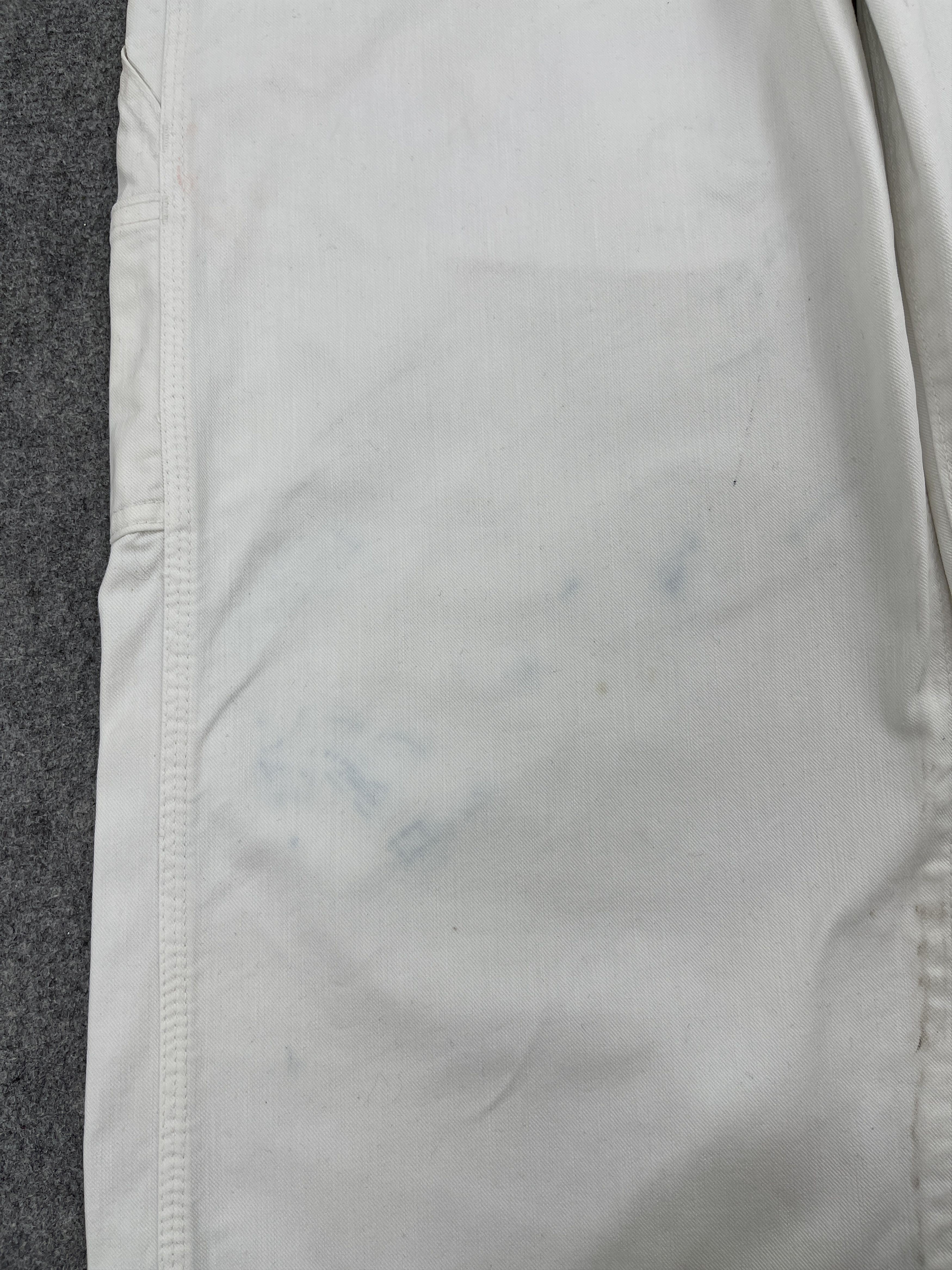Vintage Vintage 90s Vintage Wrangler Dungarees White Denim DP2557 Size US 30 / EU 46 - 8 Thumbnail