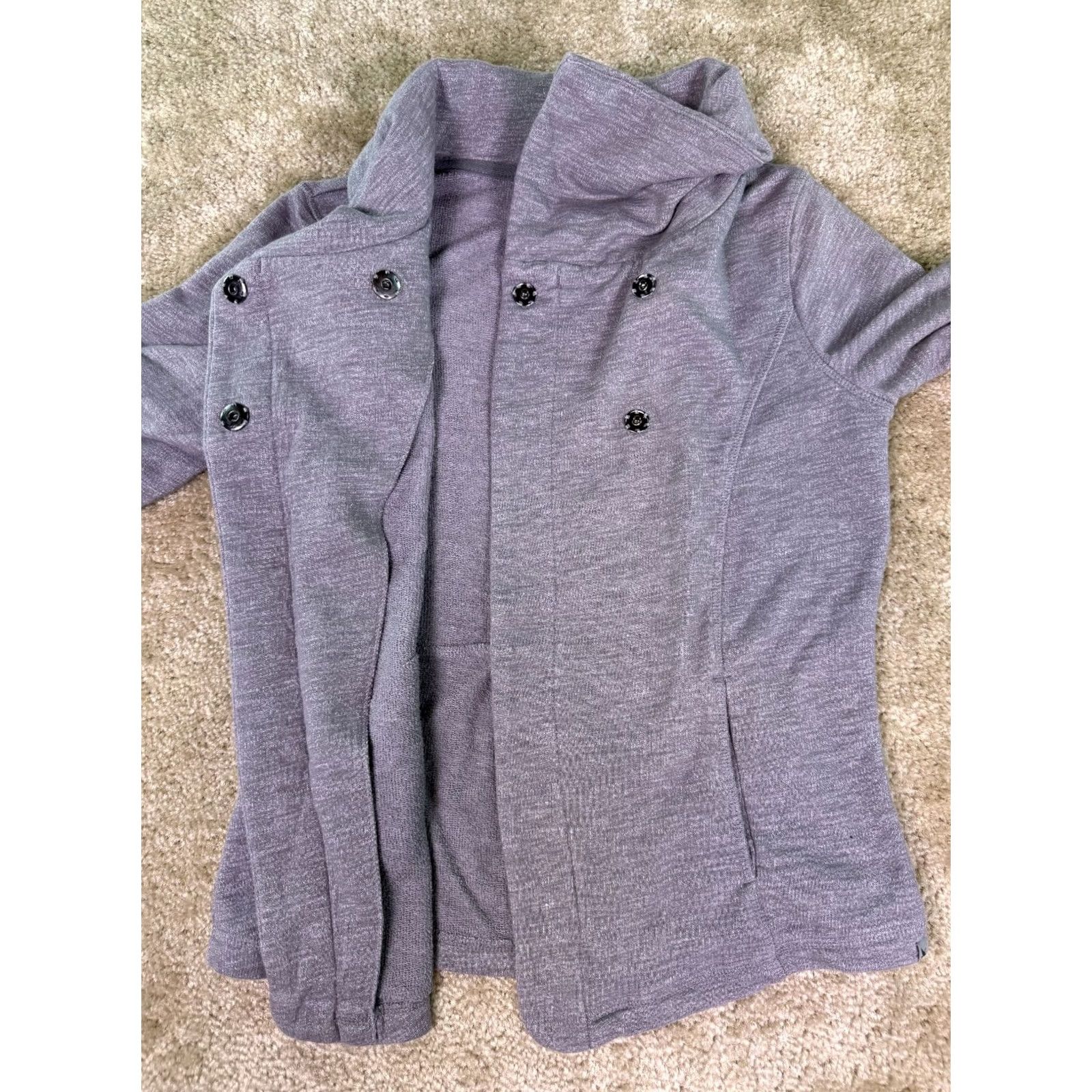 Eddie Bauer Eddie Bauer Women's Gray Long Sleeve Button Sweater Size S Size S / US 4 / IT 40 - 4 Thumbnail