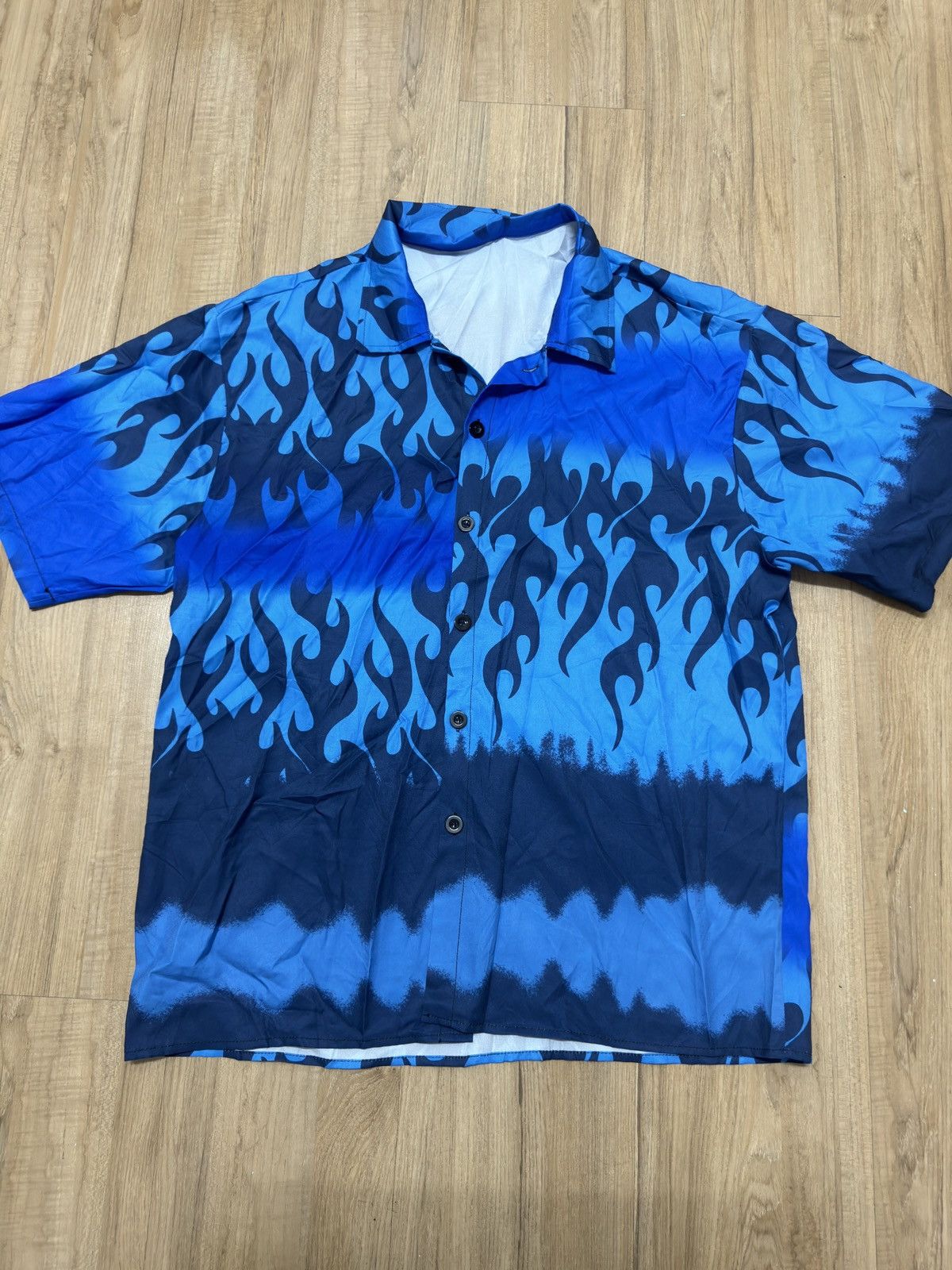 Japanese Brand MENS BLUE FLAMING SHIRT Size US L / EU 52-54 / 3 - 1 Thumbnail
