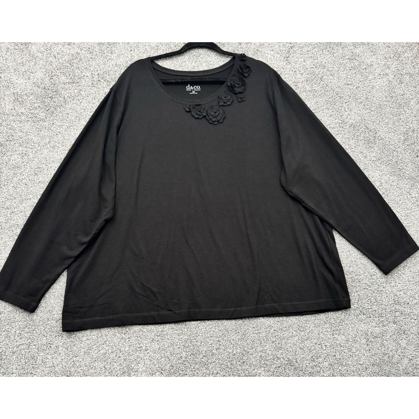 Other Womens 3X Plus Top Dark Cottagecore 3D Floral Embellished Size 3XL / US 20-22 - 1 Thumbnail
