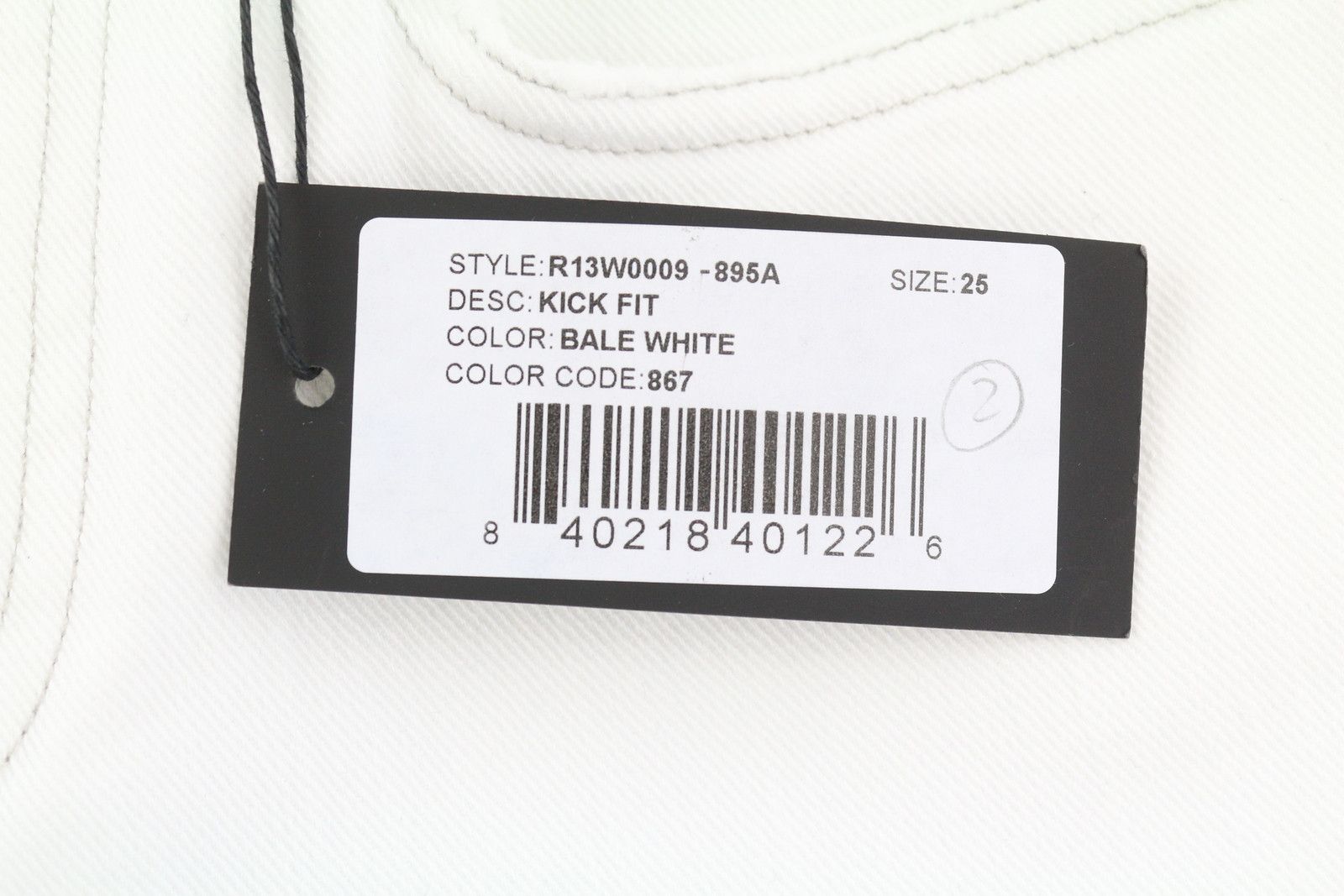 R13 KICK FIT 25 Bale White Flared Cropped Light Jeans 86190 Size 25" / US 0 / IT 36 - 6 Thumbnail