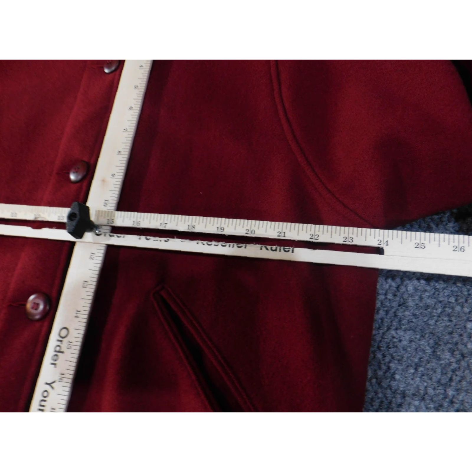 Vintage VINTAGE Woolrich Coat Jacket Womens Large Red Plaid Lined Button Front Raglan Collar Size L / US 10 / IT 46 - 7 Thumbnail