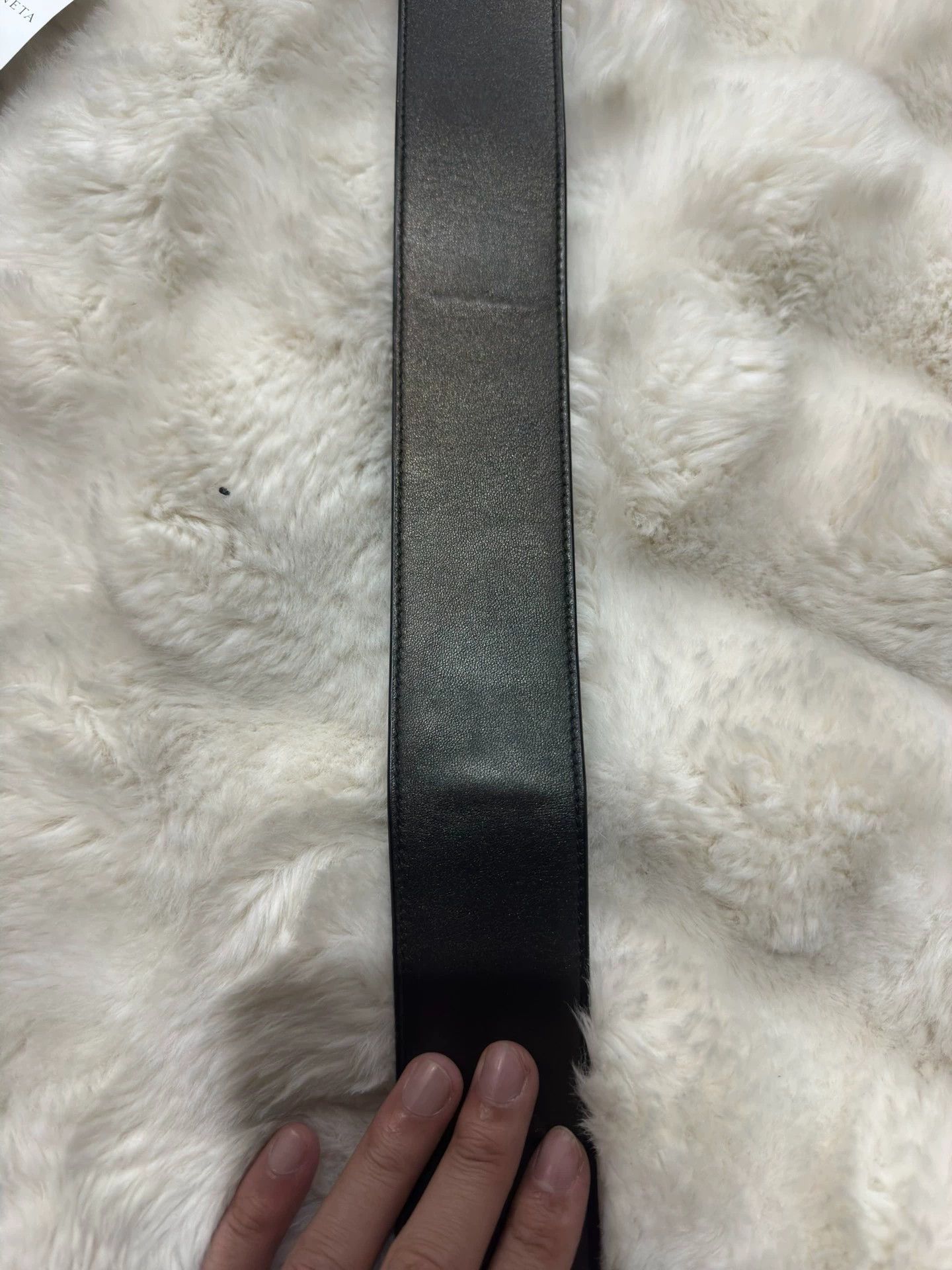 Bottega Veneta Brand new Bottega Veneta (bv) black and gold leather belt. Size ONE SIZE - 6 Thumbnail