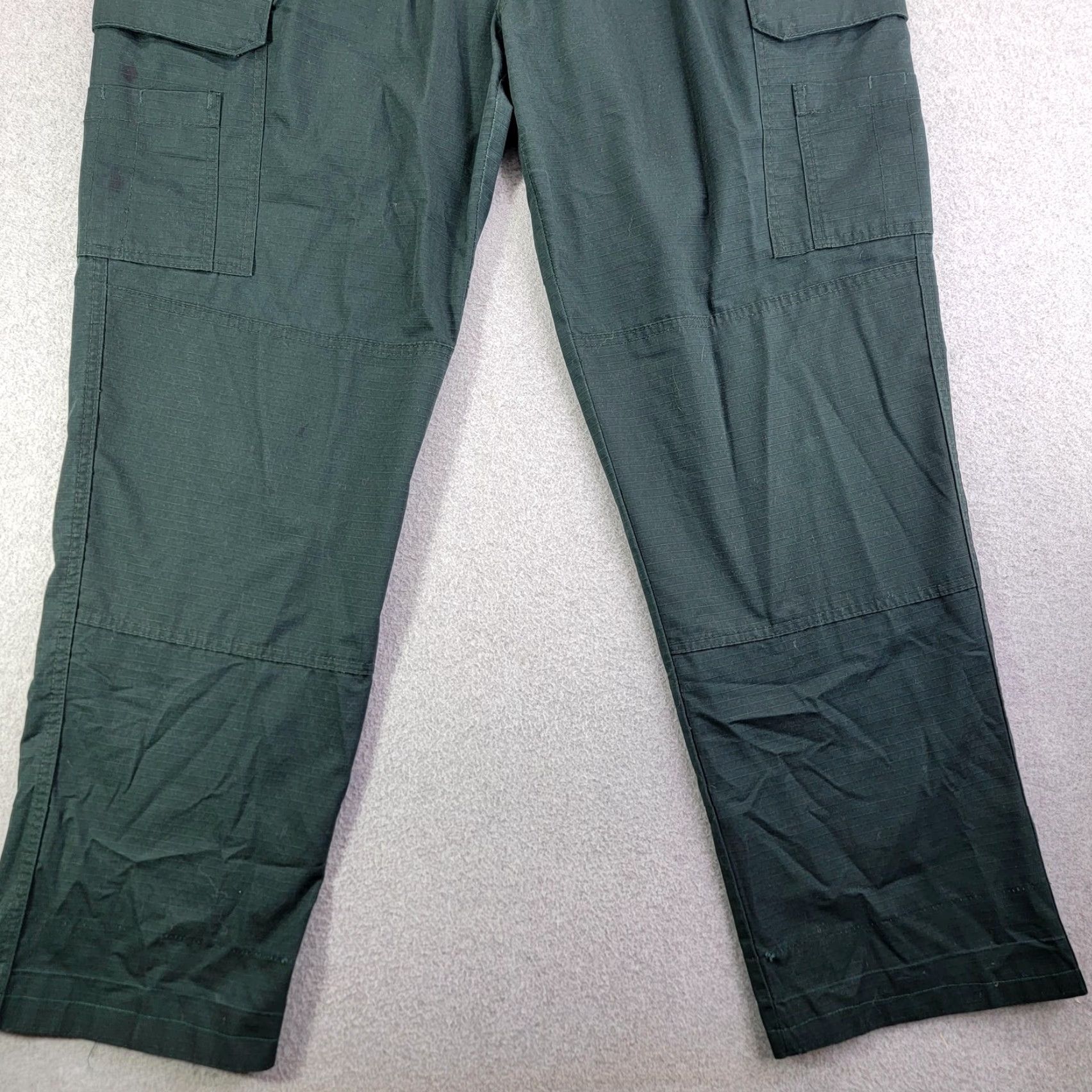 Vintage In Service Pants Mens 36x30 Green Cargo Lightweight Ripstop Workwear Elastic Waist Pockets Casual, Workwear Mens Pants 36x30 Green Size US 36 / EU 52 - 2 Thumbnail