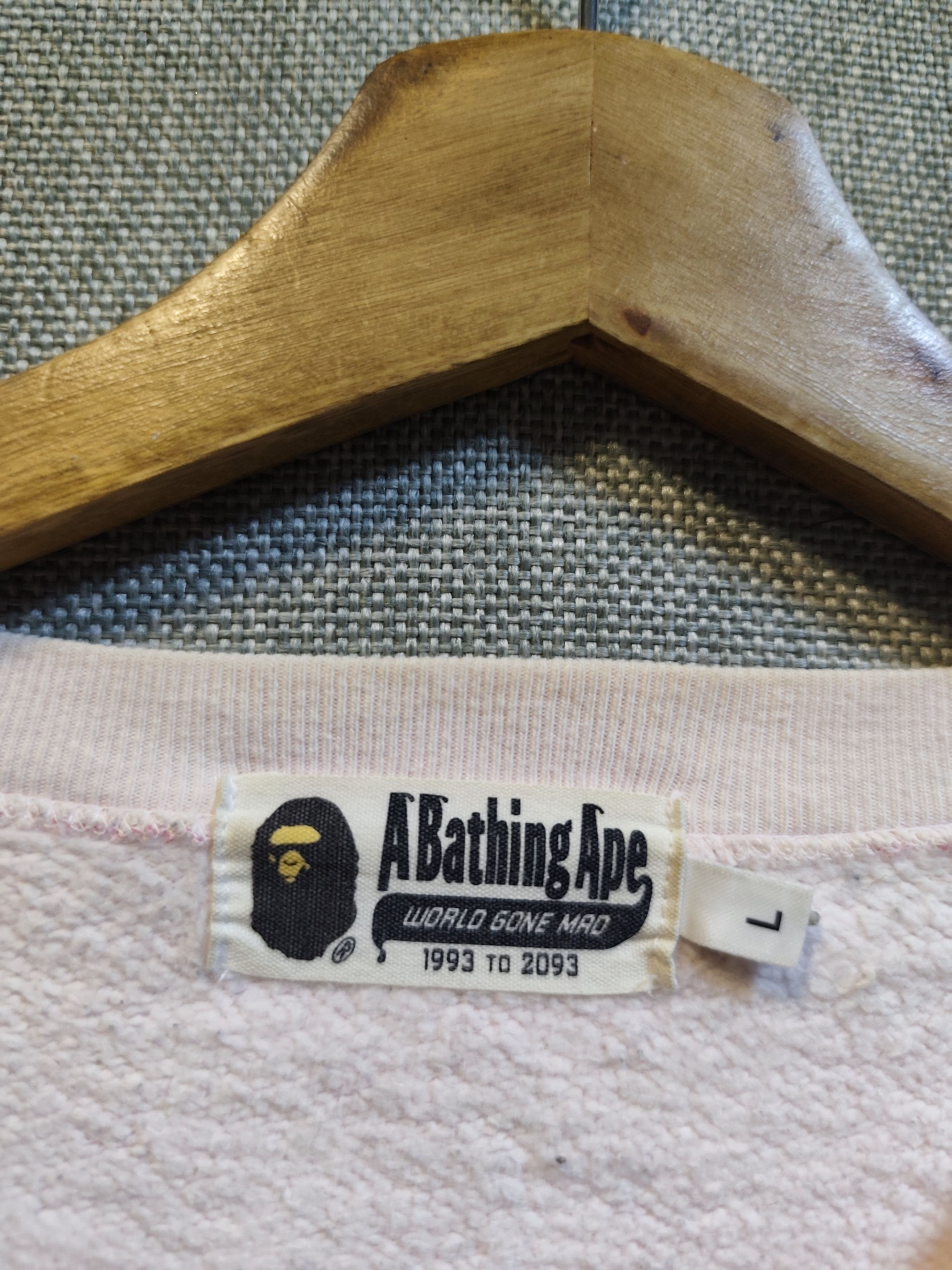 Bape × Swarovski BAPE Pink ABC Camo Swarovski Crystal Logo Crewneck Size US L / EU 52-54 / 3 - 6 Thumbnail