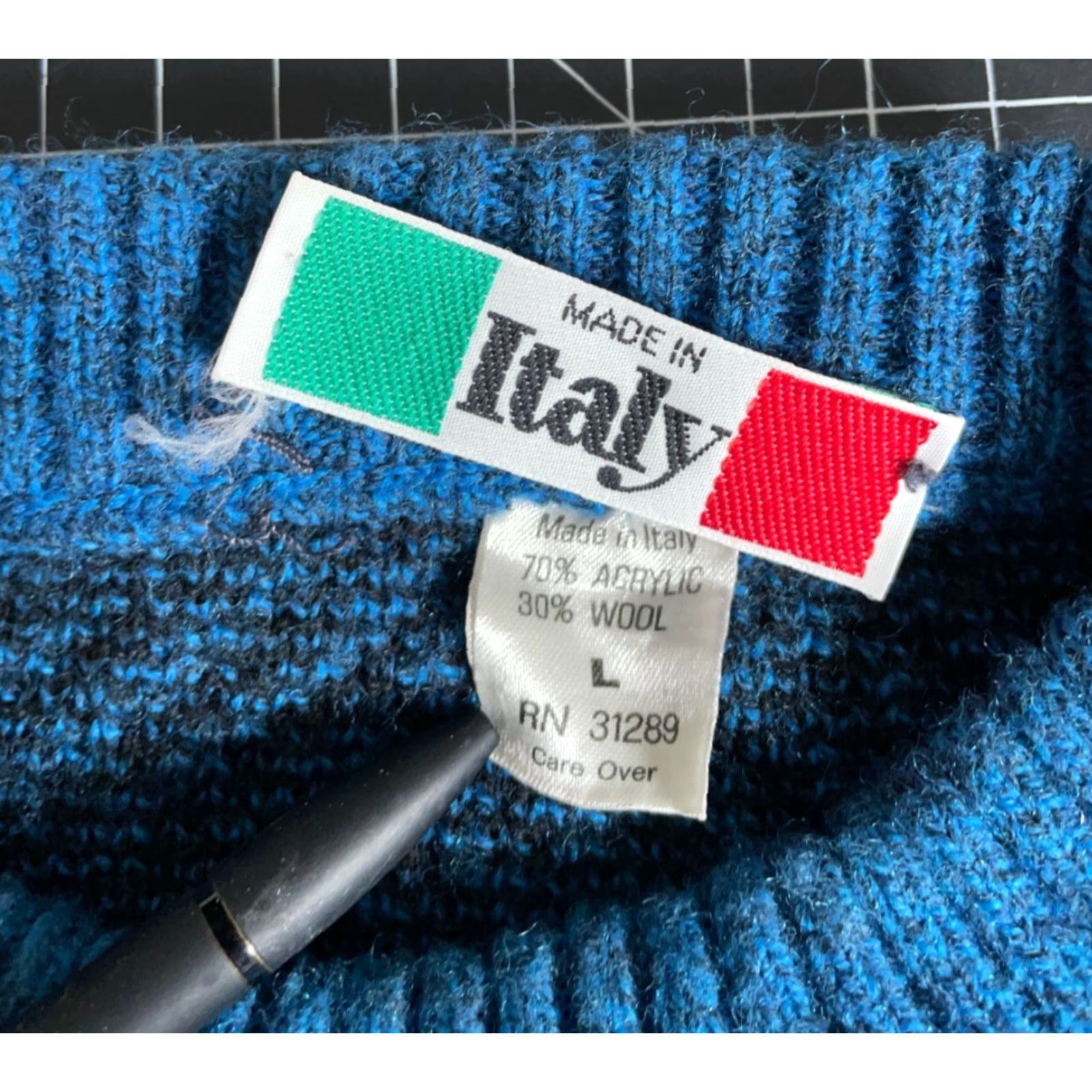 Vintage VINTAGE 90s Geometric Pattern Sweater Men's Large Blue Crewneck Italy Made Wool Blend Size US L / EU 52-54 / 3 - 3 Thumbnail